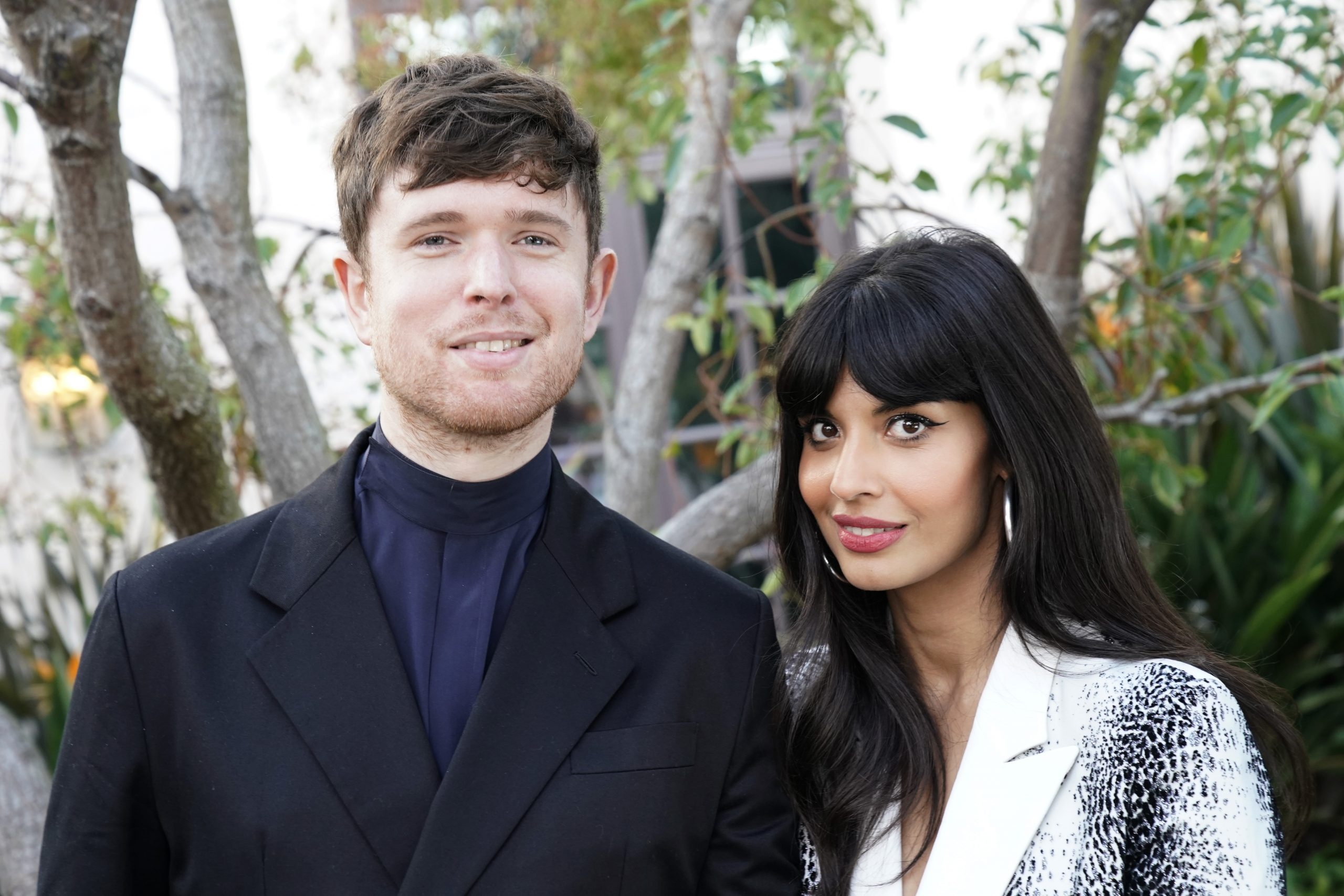 James Blake, Jameela Jamil, Online attacks, 2560x1710 HD Desktop