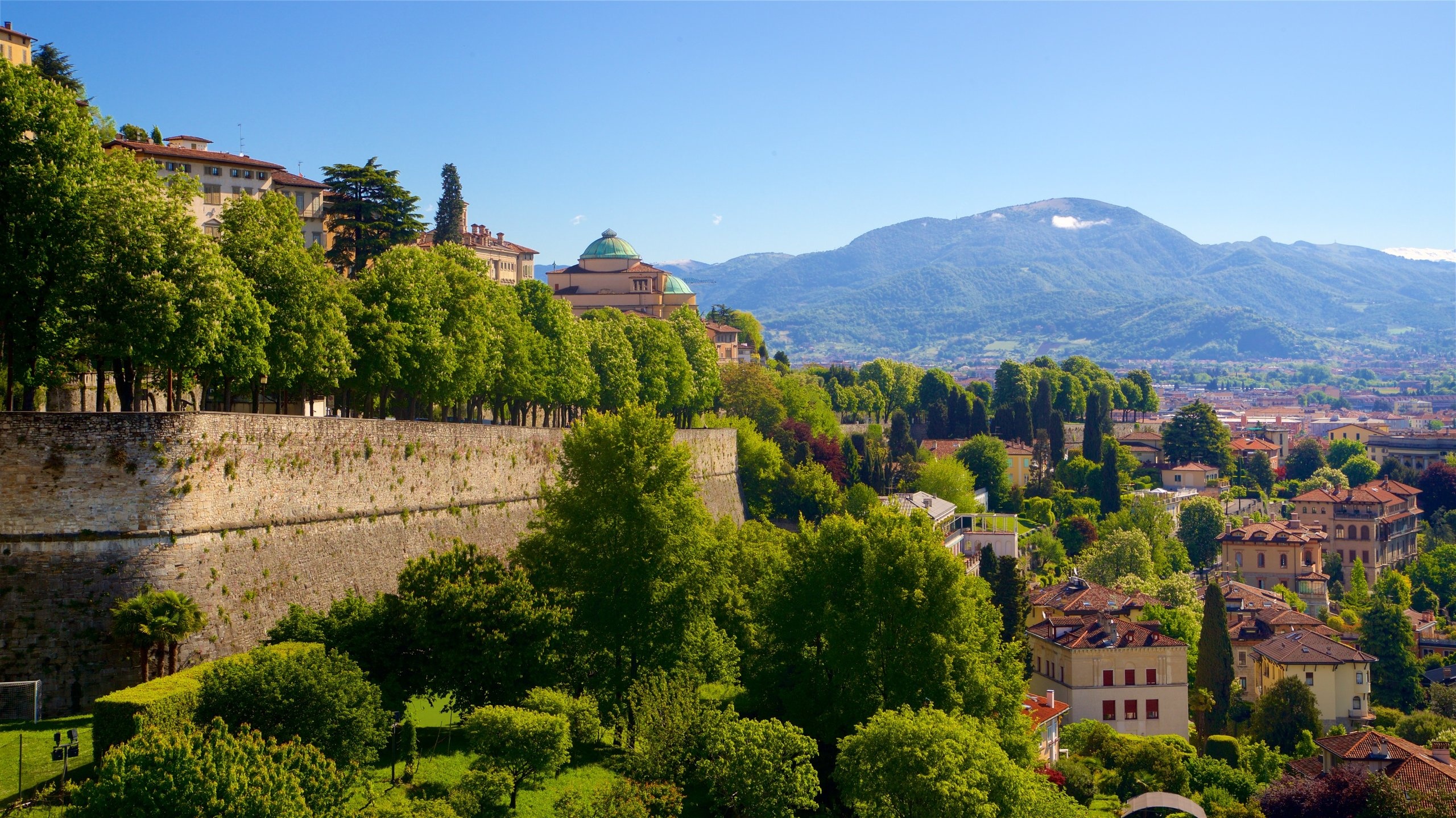 Ferienwohnung Citt Alta Oberstadt, Bergamo, Historic center, Vrbo, 2560x1440 HD Desktop