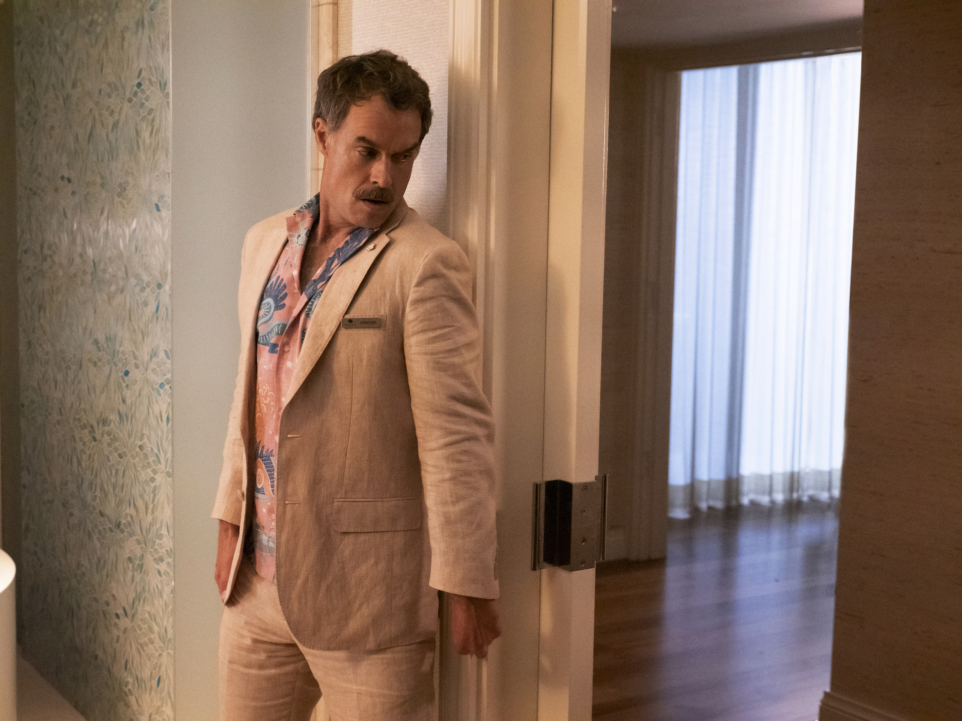 Murray Bartlett, White Lotus, Creator, Star, 1920x1440 HD Desktop