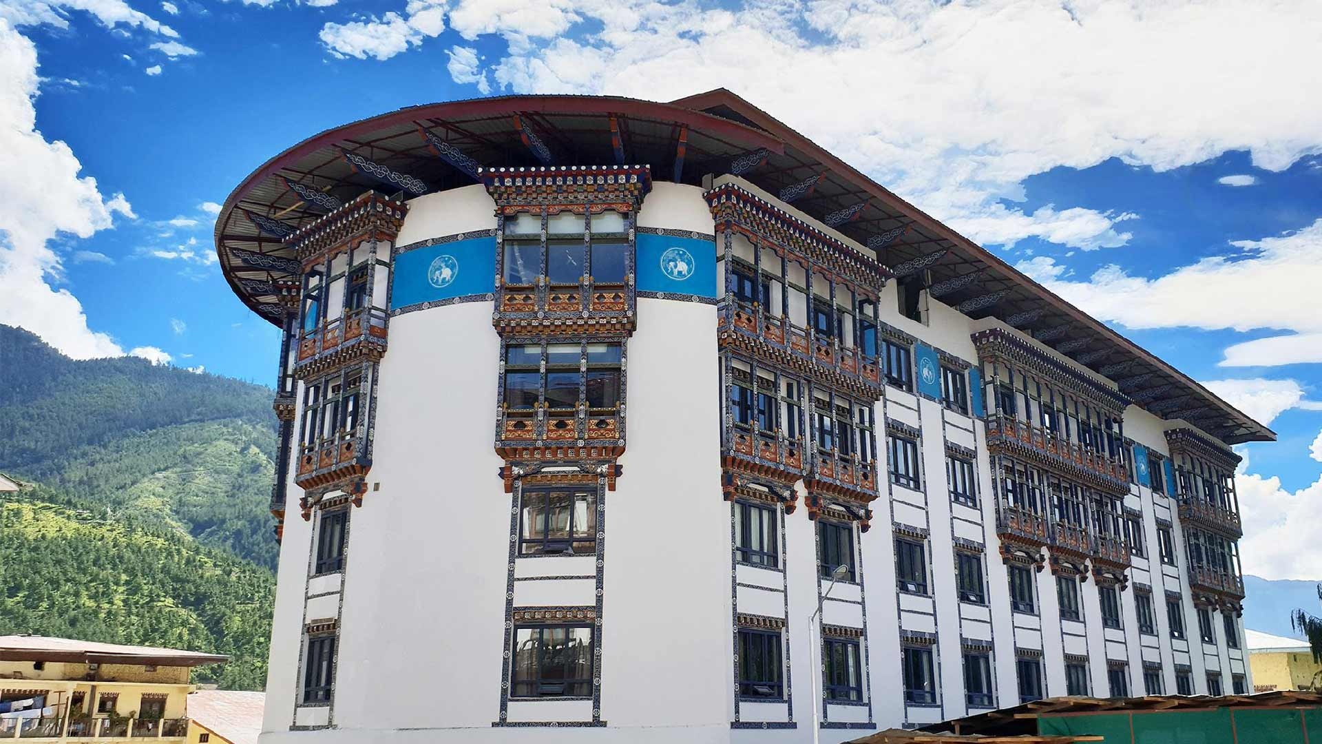 Bhutan travels, Wing of the dragon, Dusit D2 Yarkay, Luxury retreat, 1920x1080 Full HD Desktop