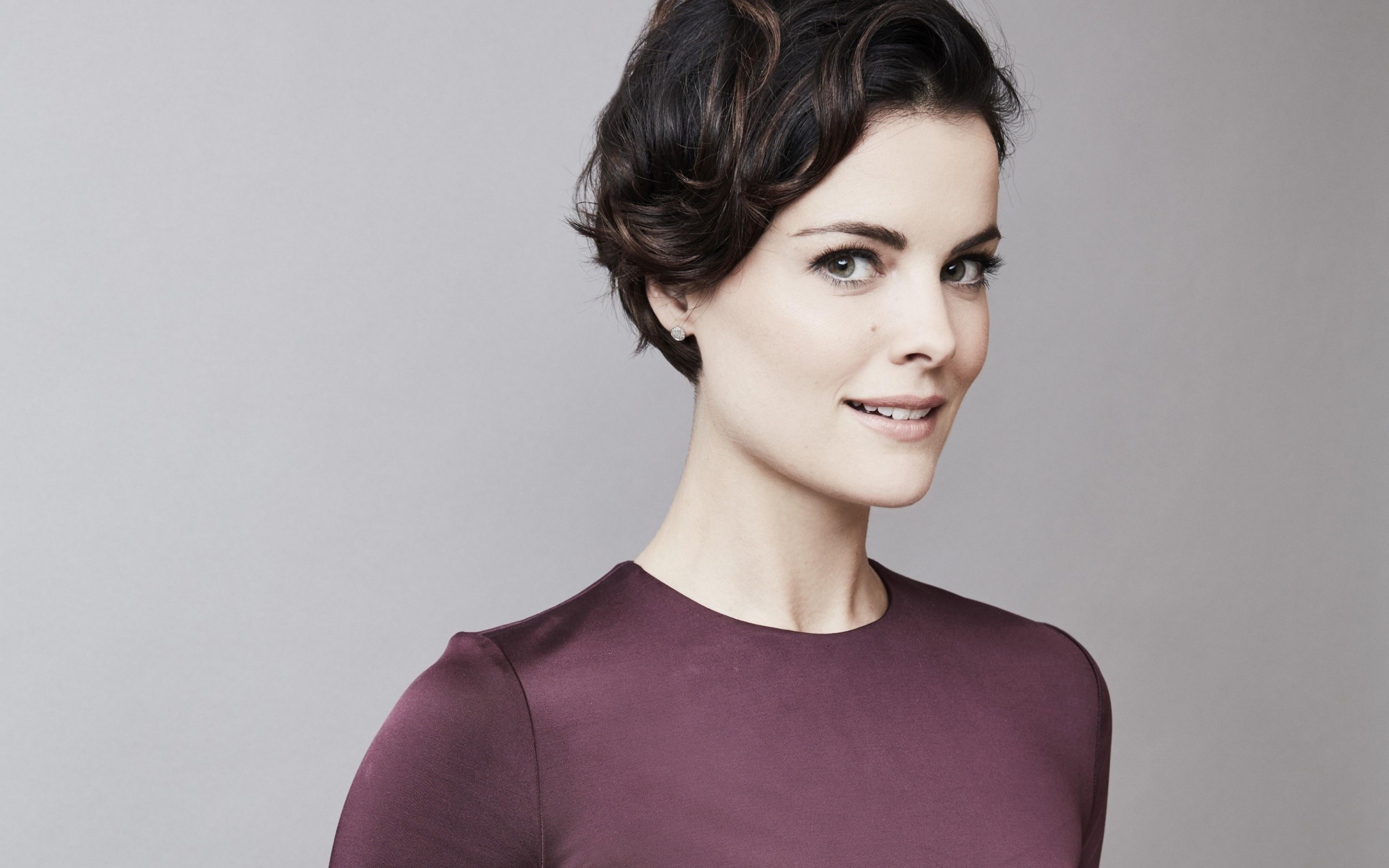 Jaimie Alexander, American actress, Portrait photoshoot, Burgundy dress, 2880x1800 HD Desktop