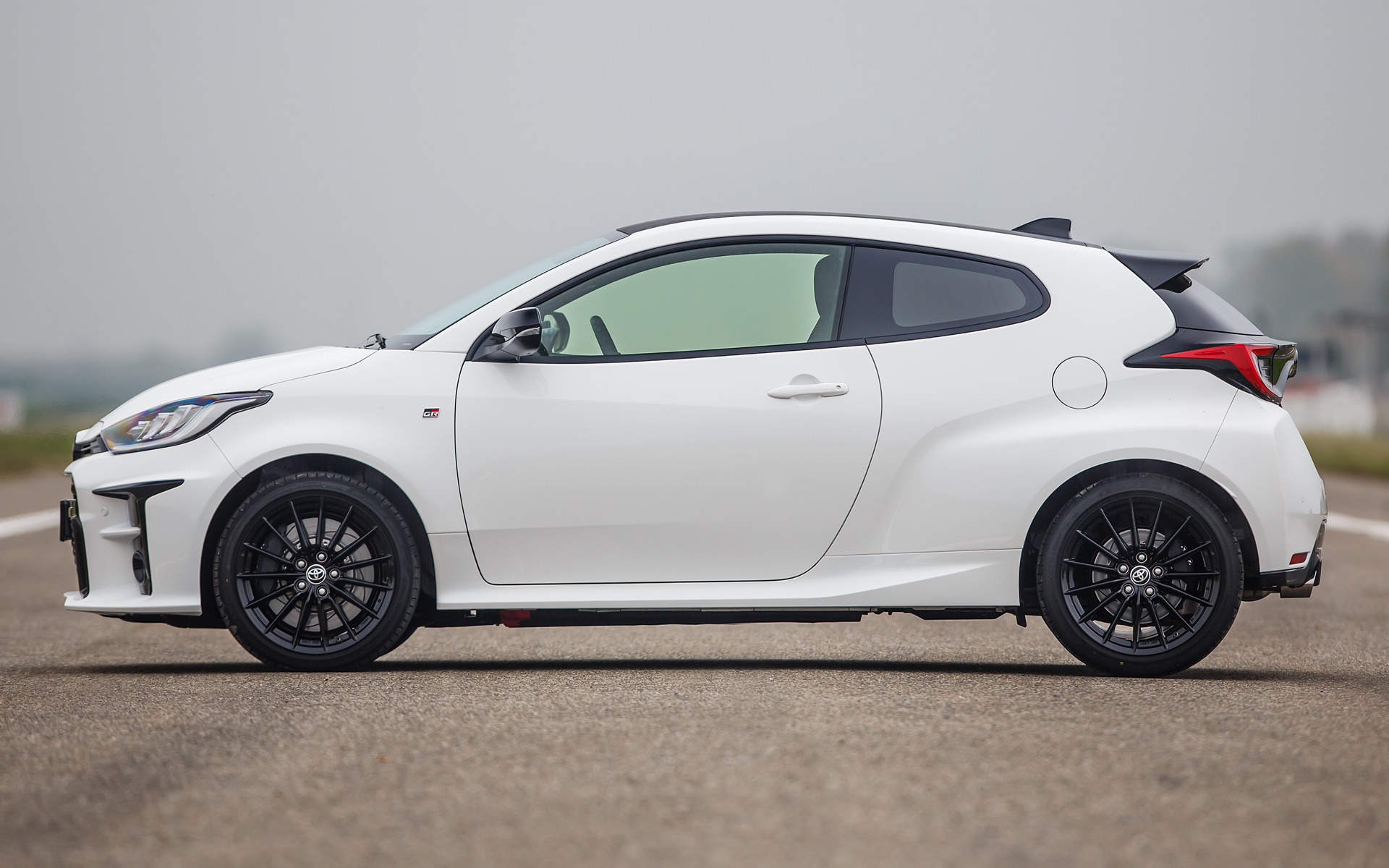 Toyota Yaris, GR Yaris 2020, Car pixel, 1920x1200 HD Desktop