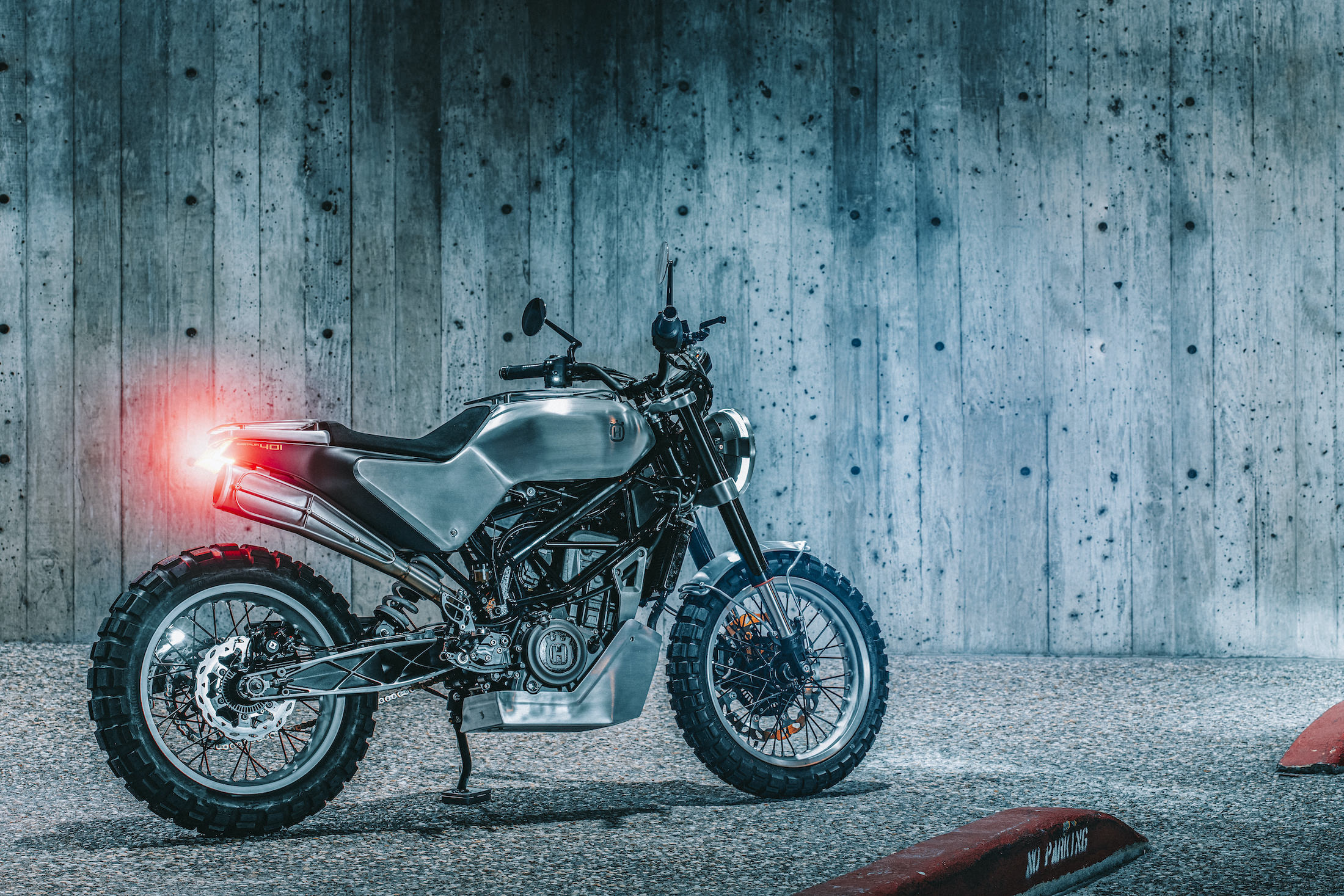 Husqvarna Svartpilen 401, Custom by Revival Cycles, 2200x1470 HD Desktop