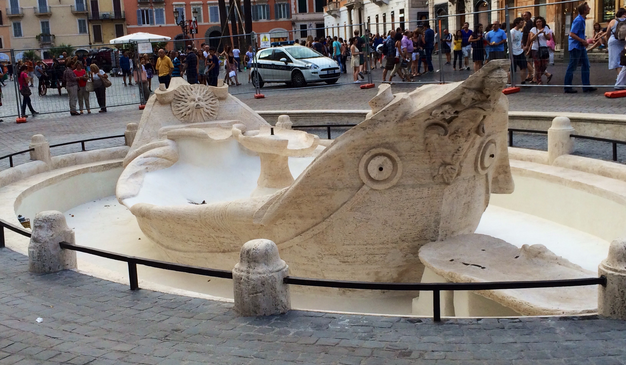 Barcaccia Fountain, Travels, History Blog, Piazza di Spagna, 2630x1540 HD Desktop