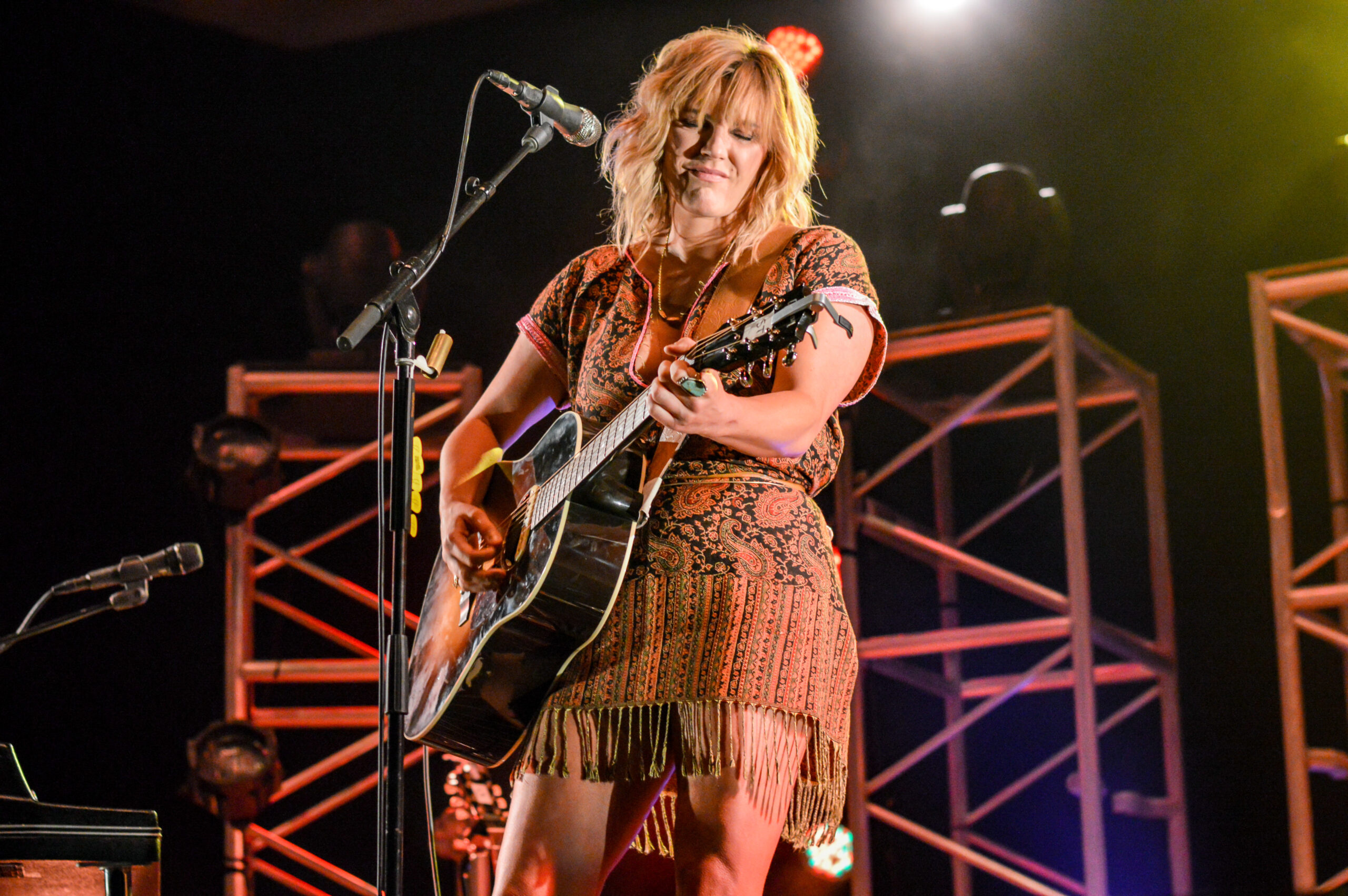 Grace Potter, Intimate solo show, South Florida, 2560x1710 HD Desktop