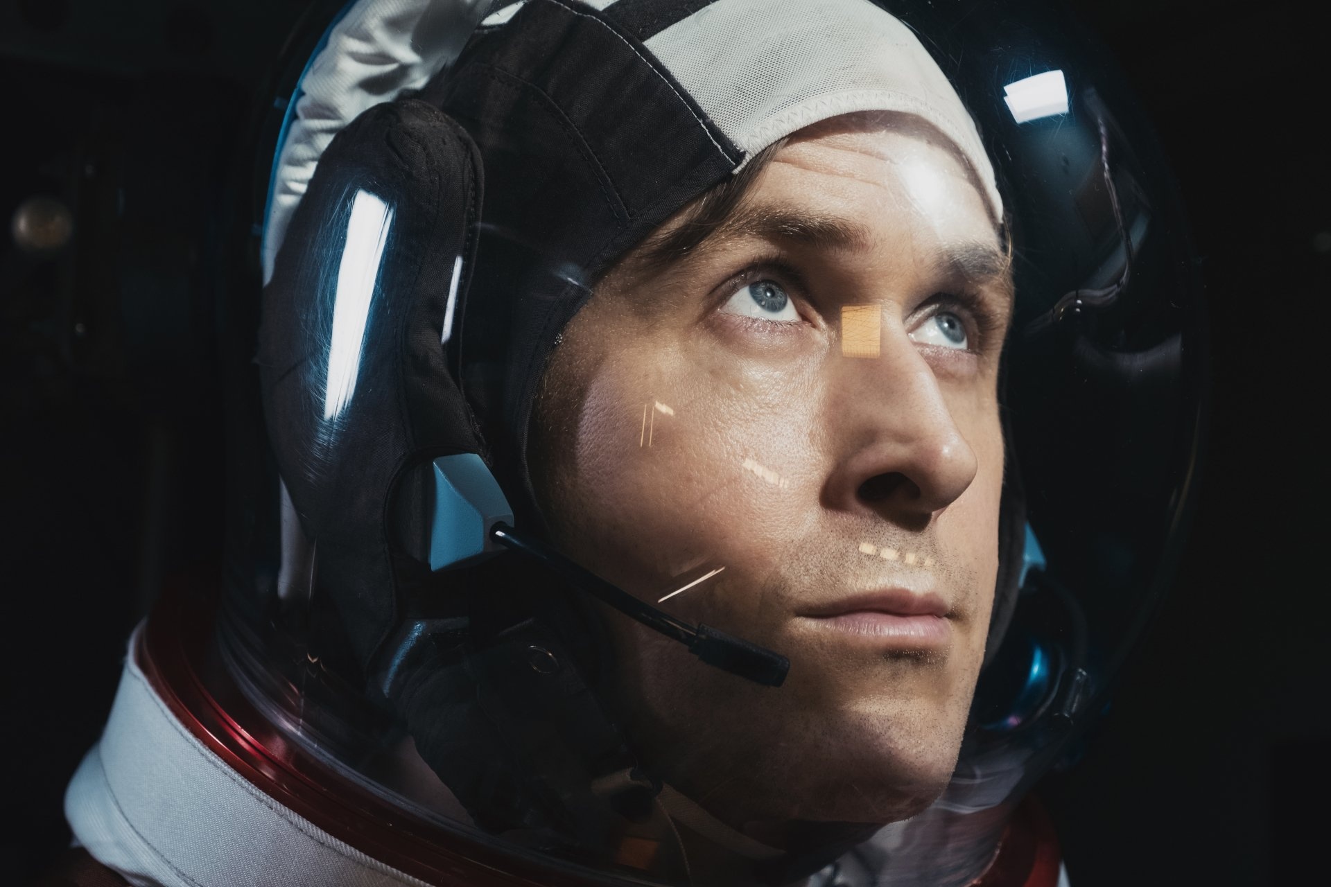 First Man HD wallpapers, Astronaut biopic, Ryan Gosling, Neil Armstrong, 1920x1280 HD Desktop