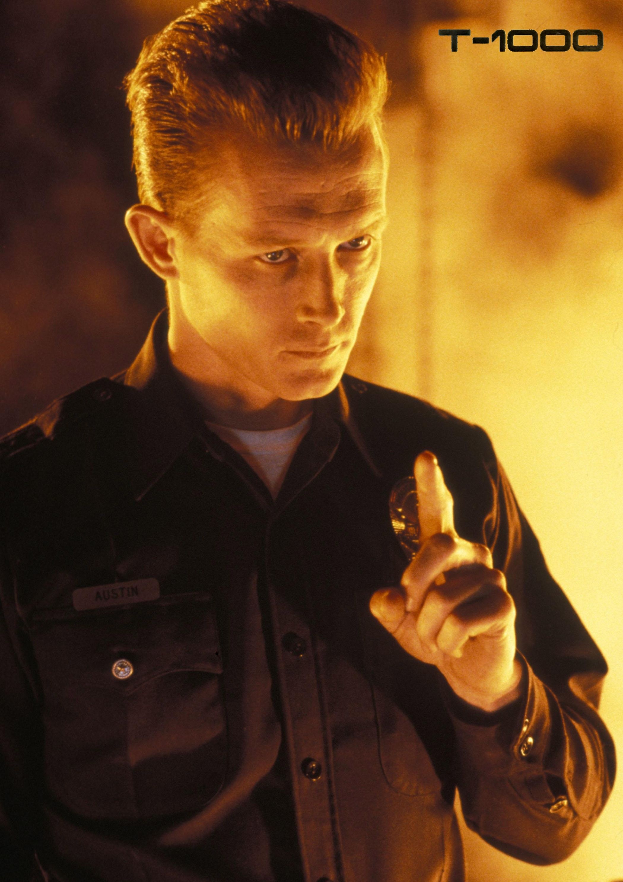Behind the scenes, Robert Patrick, 2100x2980 HD Phone