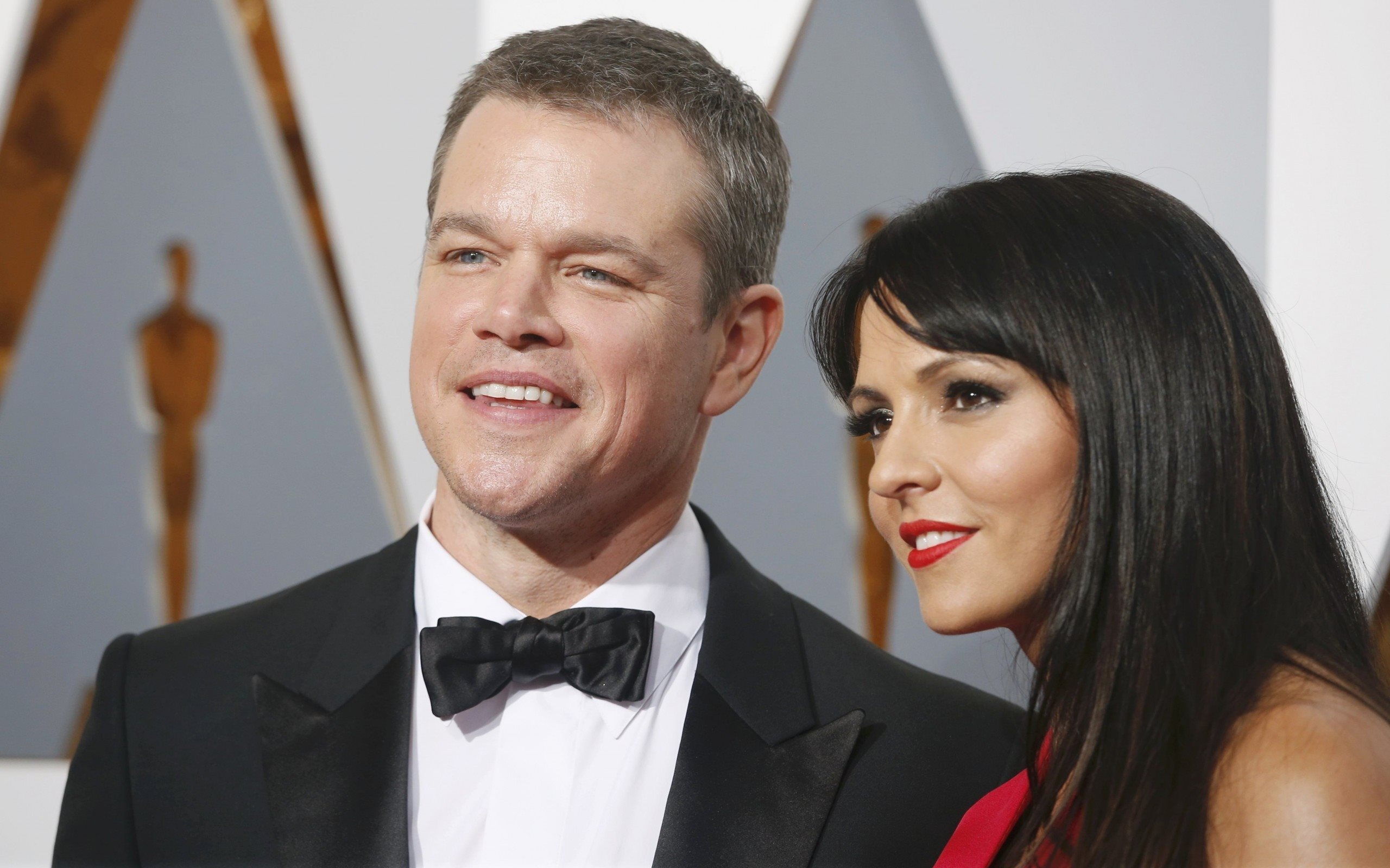 Matt Damon and Luciana Barroso, Tuxedo writer designer, Oscar 2016, High quality, 2560x1600 HD Desktop