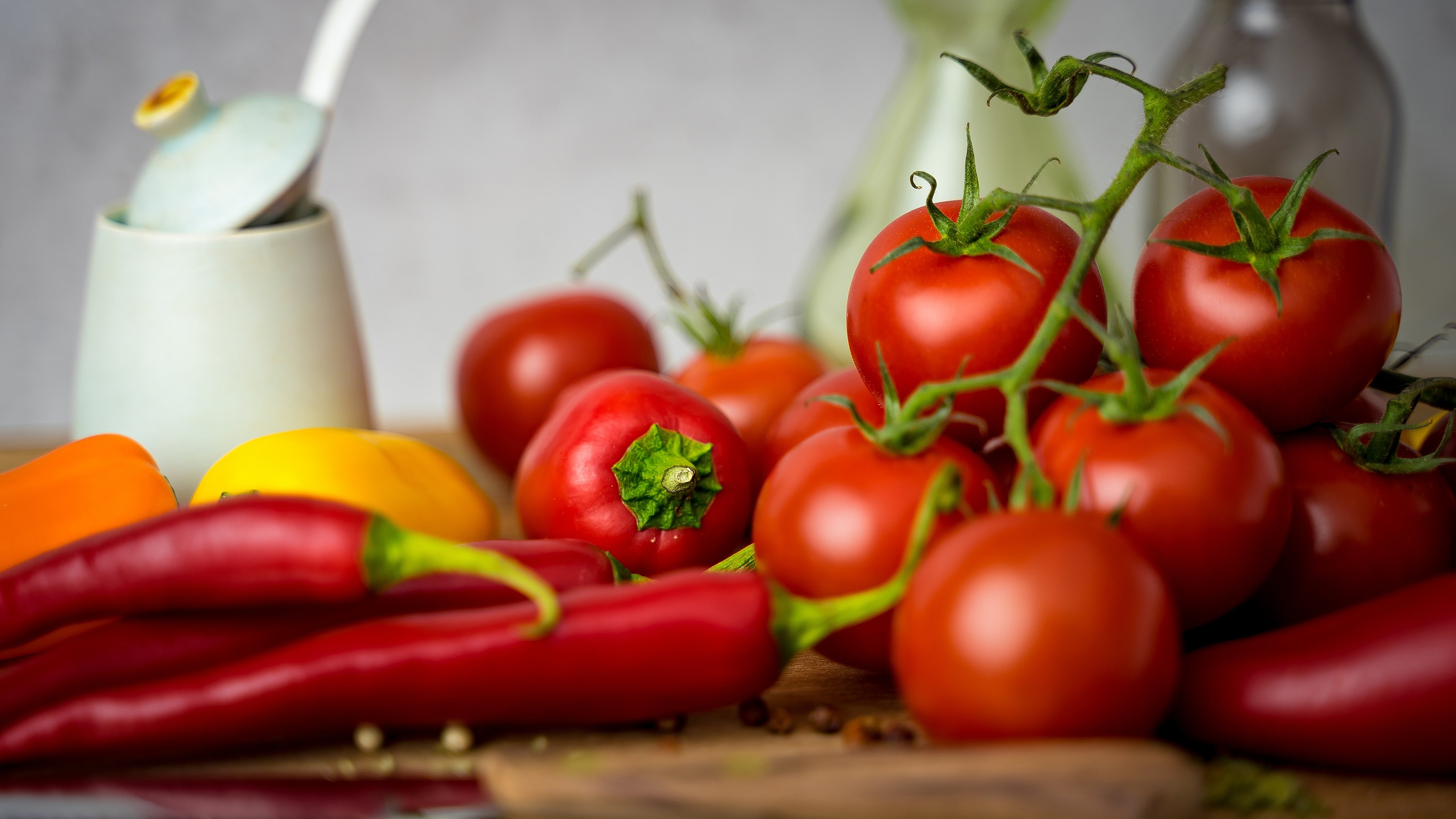 Tomatoes and pepper, Vegetables Wallpaper, 3840x2160 4K Desktop