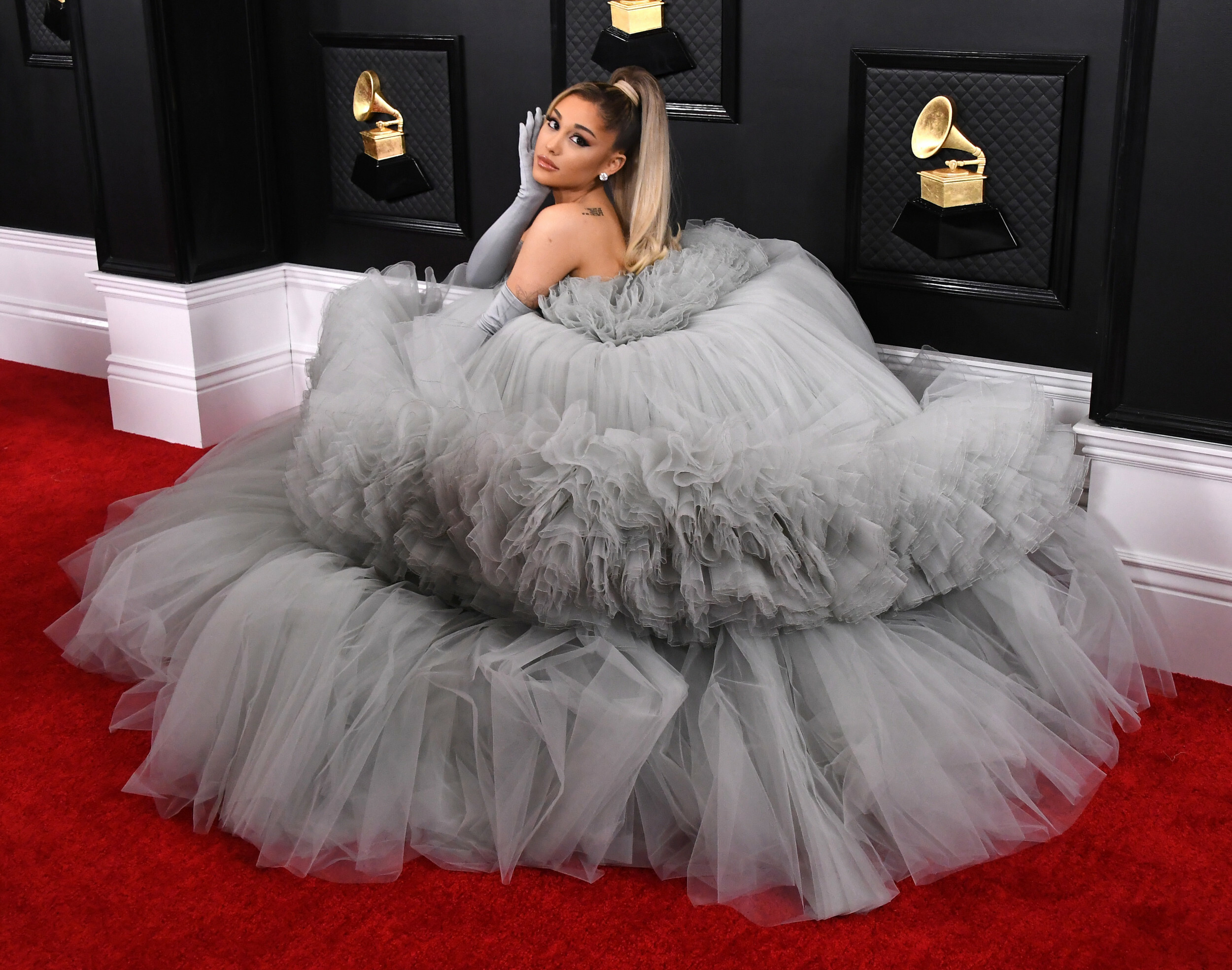 Scammys, Ariana Grande fans, Lana Del Rey fans, Reaction to snubs, 2500x1970 HD Desktop