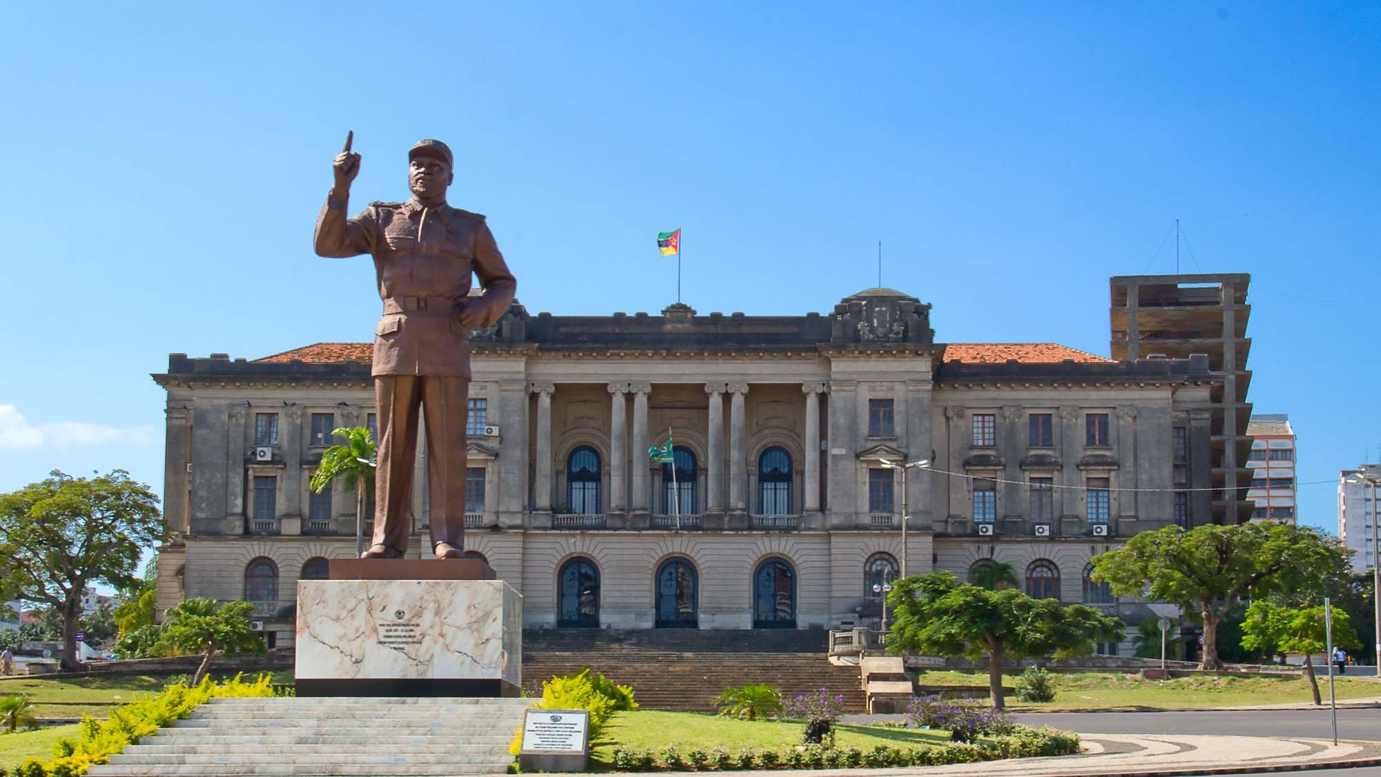 Maputo city, Mozambique charm, African vibes, Cultural exploration, 2000x1130 HD Desktop