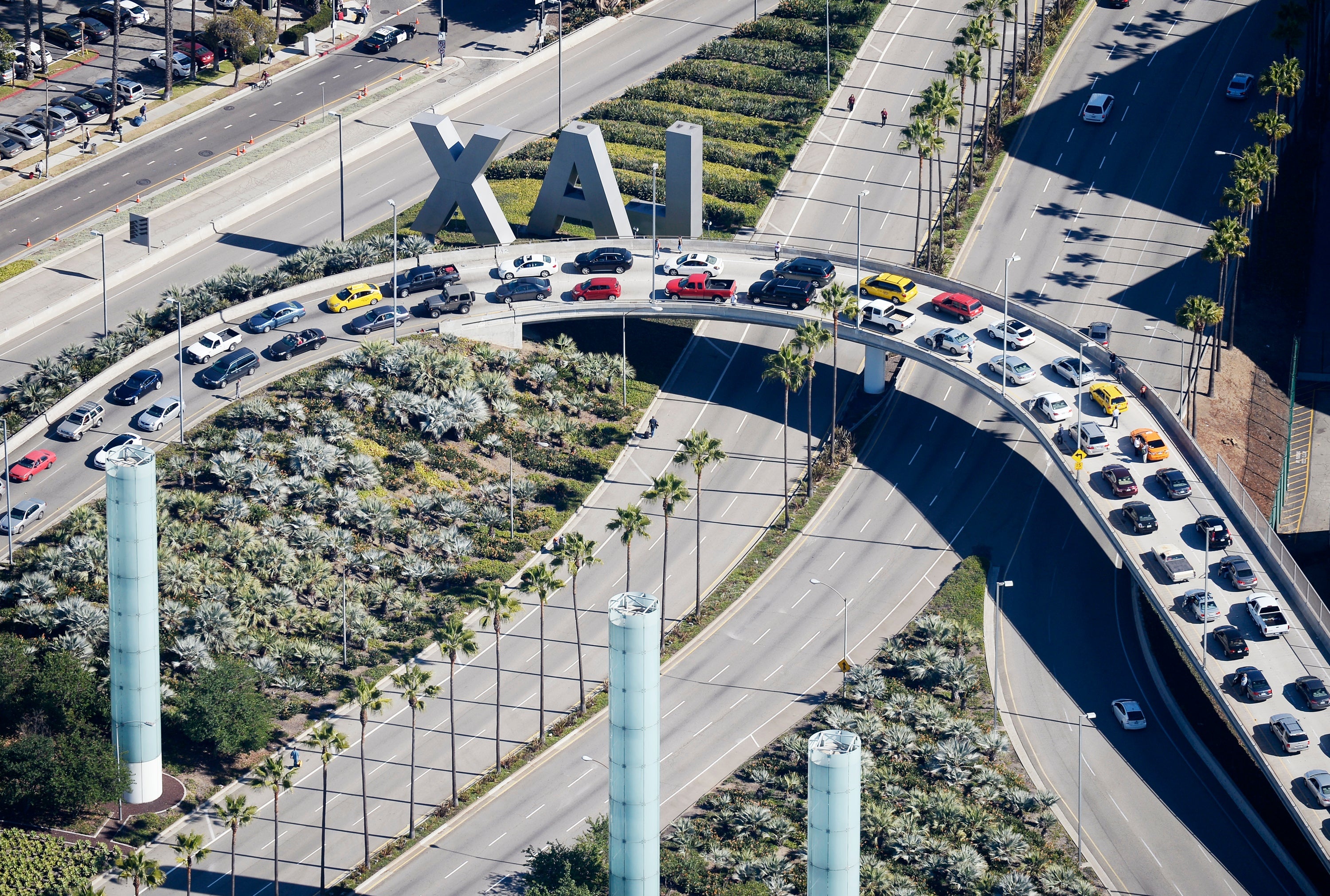 Los Angeles International Airport, Layover lowdown, Travel tips, The Points Guy, 3000x2030 HD Desktop