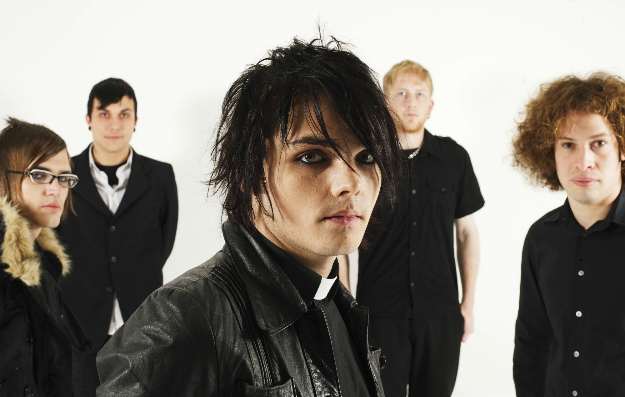 MCR (My Chemical Romance), Makeup range launch, Danger Days inspiration, Creative collaboration, 2000x1270 HD Desktop