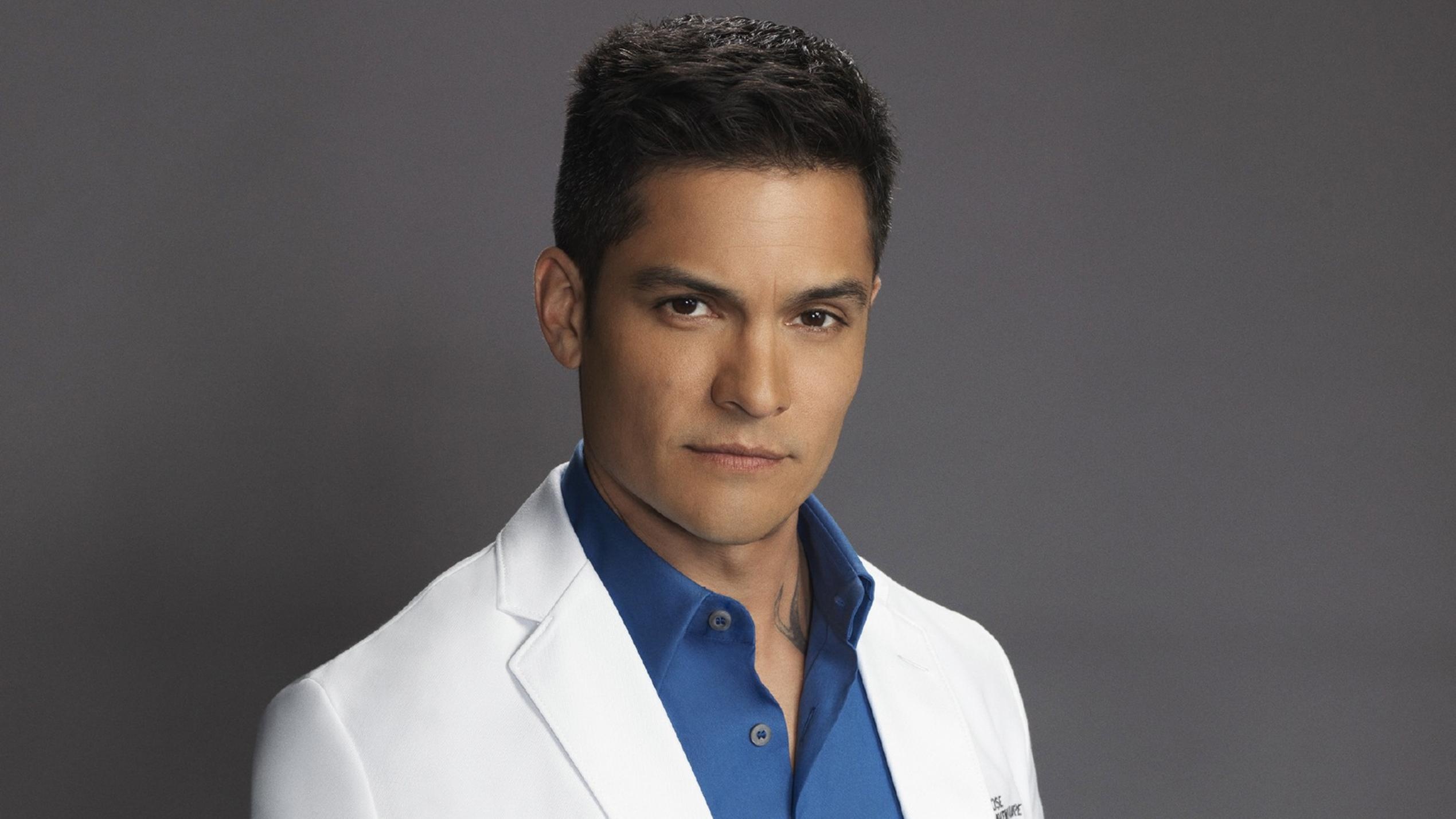 Nicholas Gonzalez, The Good Doctor, Dr. Neil Melendez, 2540x1430 HD Desktop