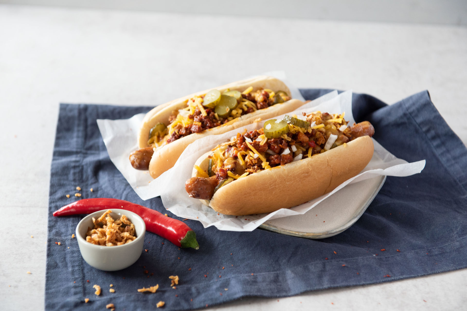 Texas chili dog, Savory delight, Flavor explosion, Perfectly spiced, 1920x1290 HD Desktop