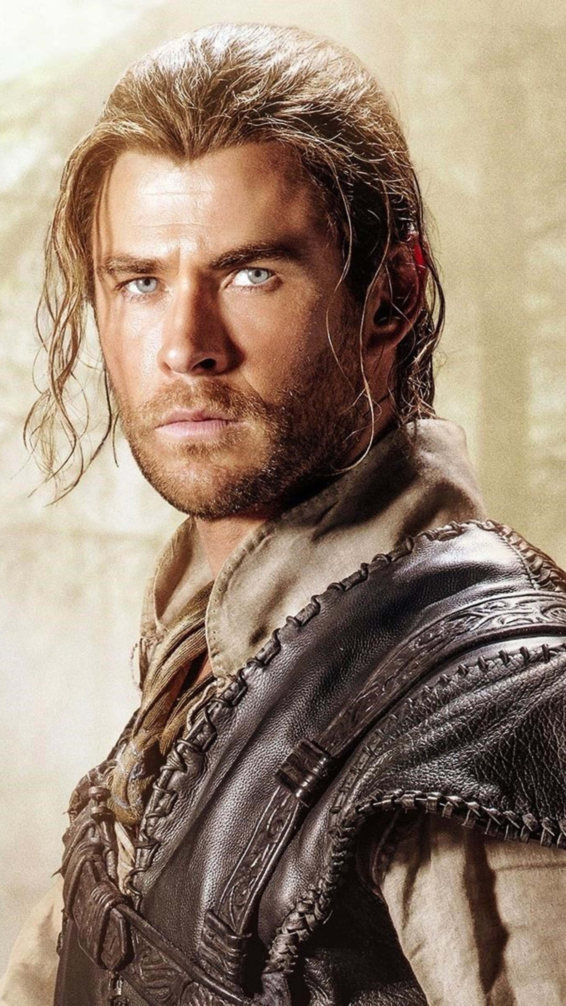 Chris Hemsworth, Huntsman, Winter's War, Sony Xperia, 2160x3840 4K Phone