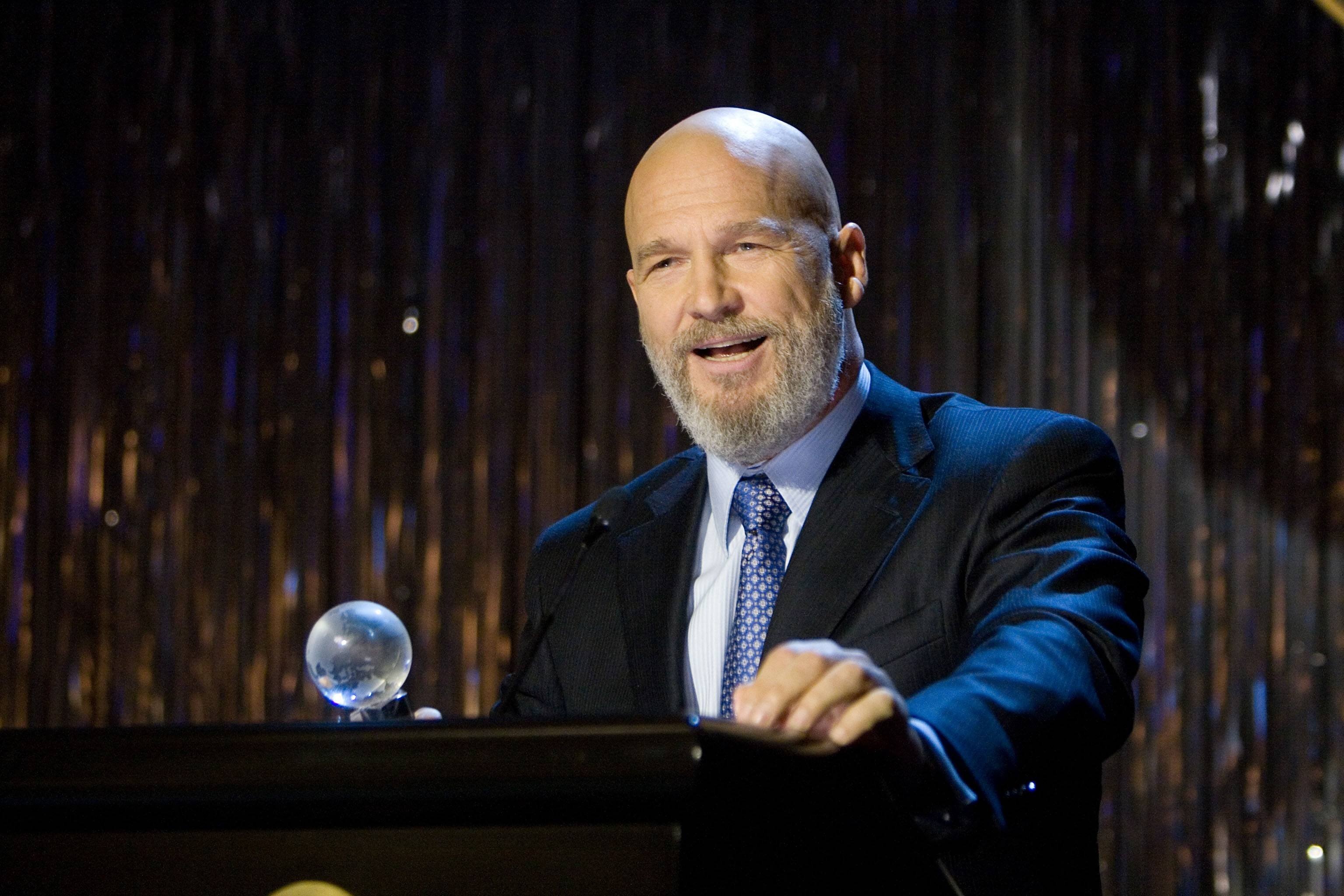 Obadiah Stane, Award, The Source, Superhero, 3080x2050 HD Desktop