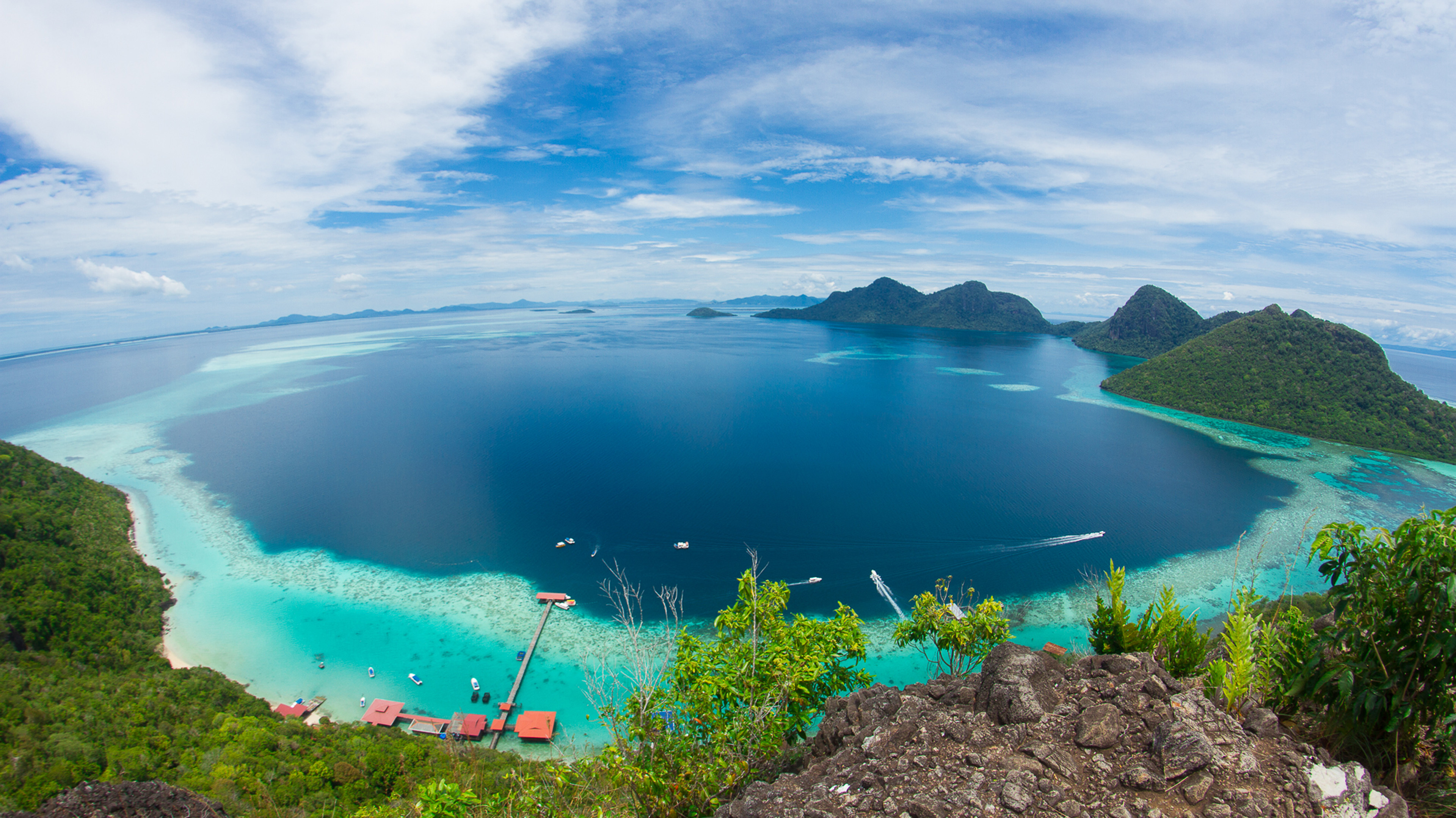 Tun Sakaran Marine Park, Ocean Landscape Wallpaper, 3840x2160 4K Desktop