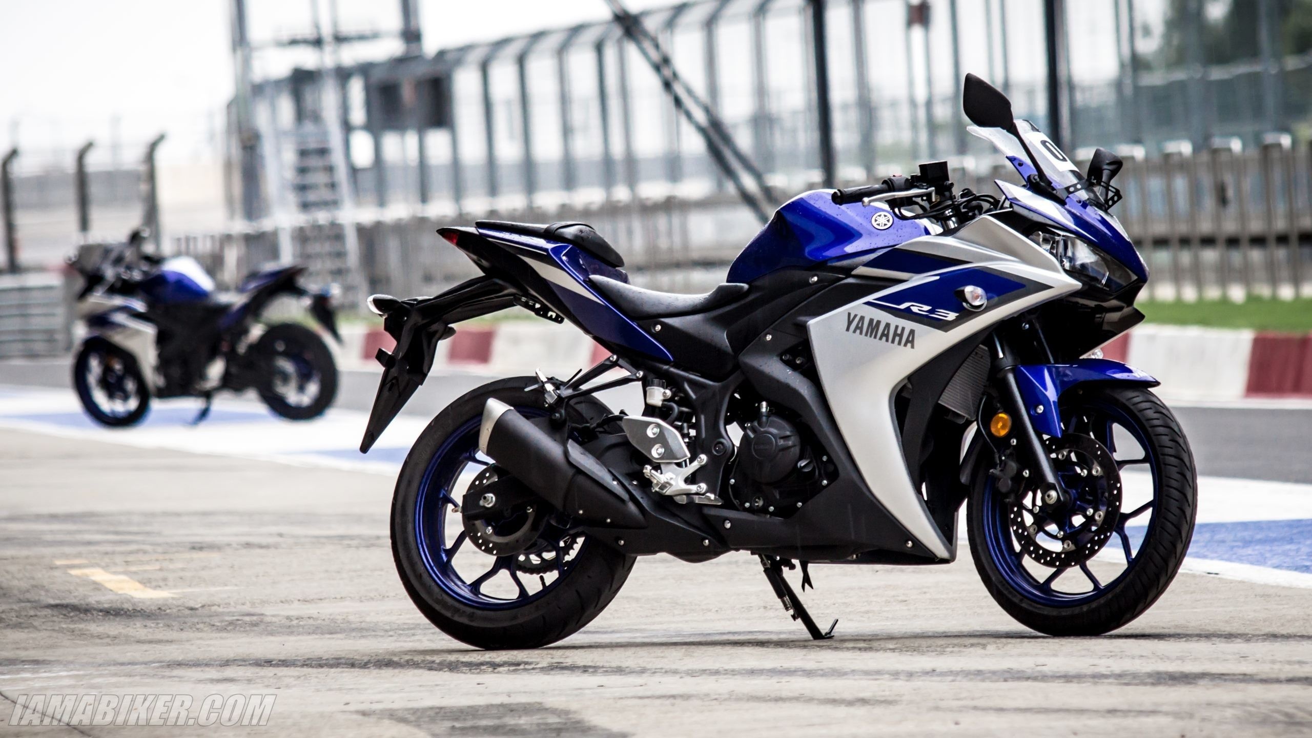 Yamaha YZF-R3, Sleek and stylish, Powerful engine, High-performance bike, 2560x1440 HD Desktop