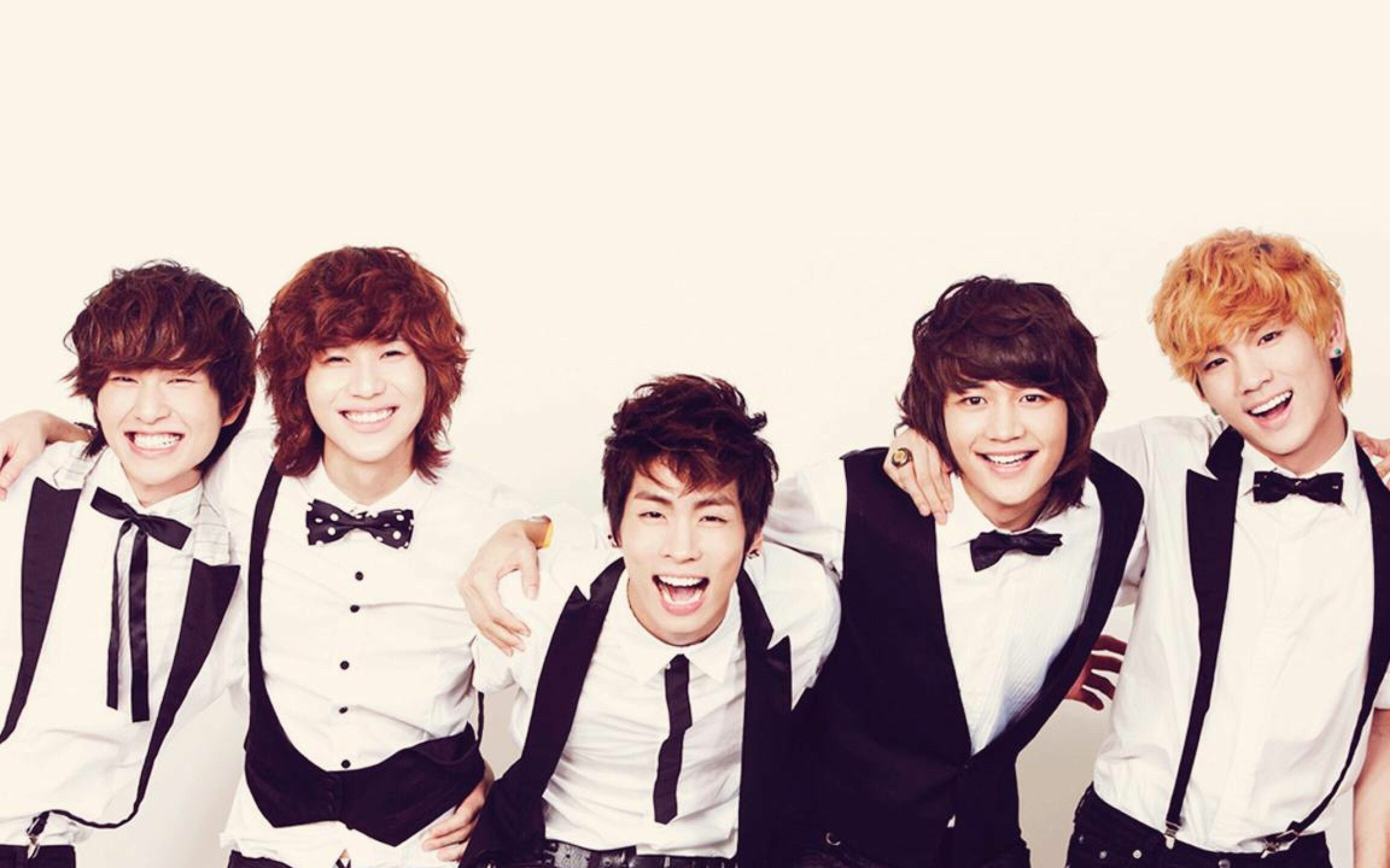 Sudsapda Magazine 2009, SHINee Wallpaper, 2560x1600 HD Desktop