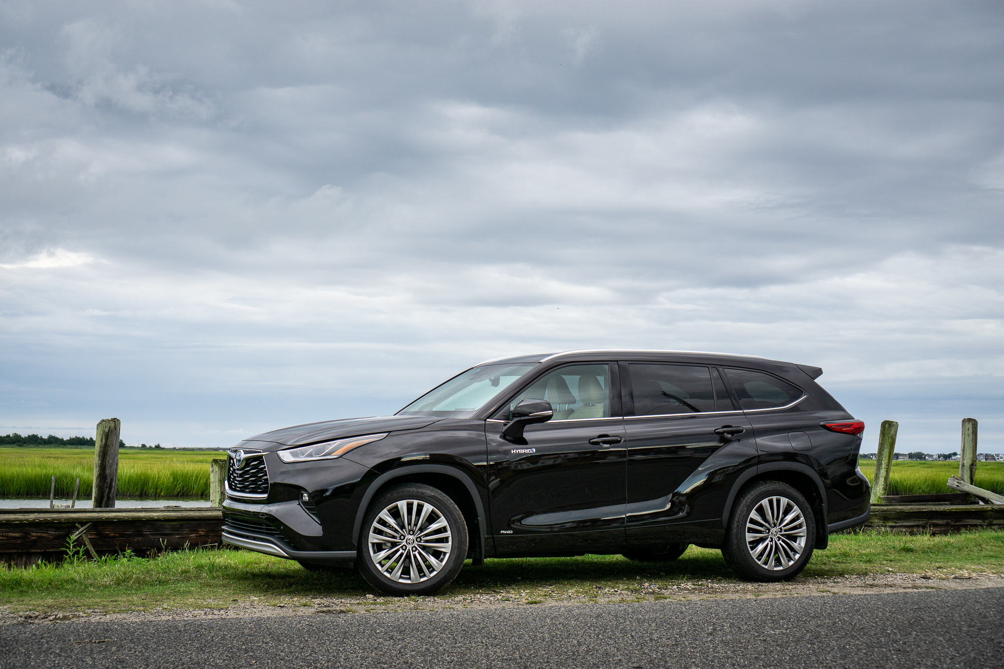 Hybrid Platinum AWD, Toyota Highlander Wallpaper, 2000x1340 HD Desktop