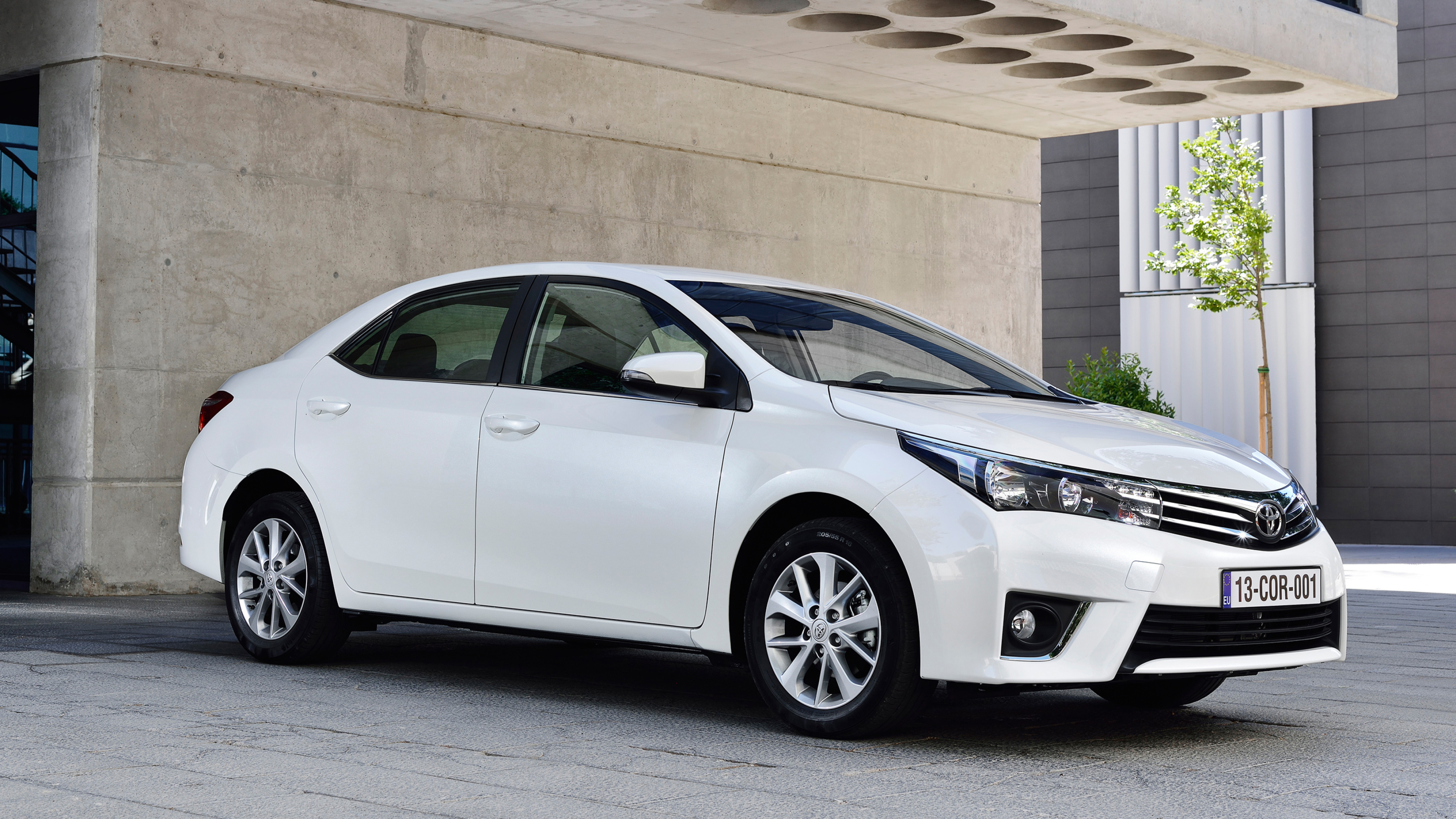E170 Side View, Toyota Corolla Wallpaper, 3840x2160 4K Desktop