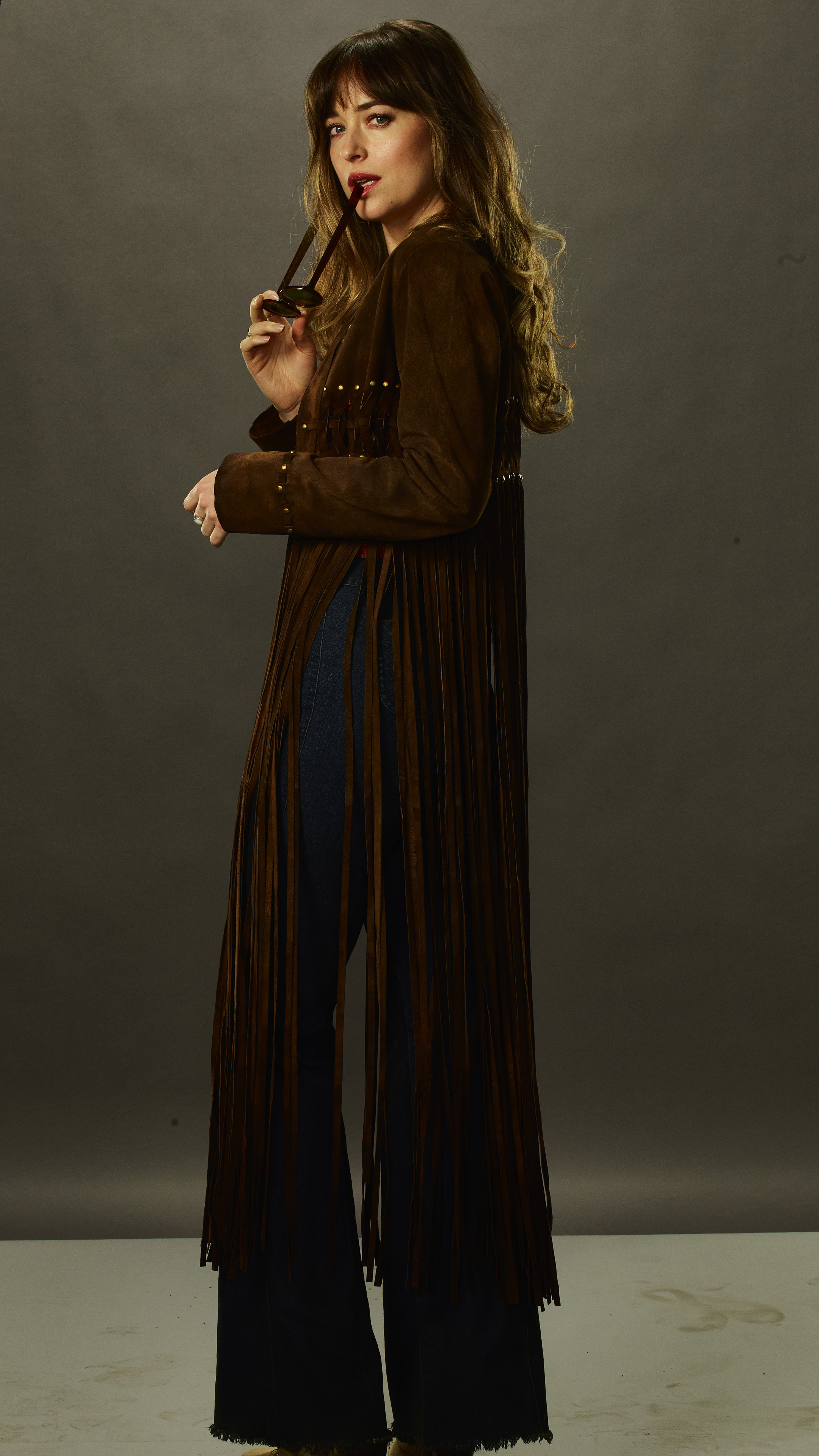 Bad Times at the El Royale, Dakota Johnson Wallpaper, 2160x3840 4K Phone