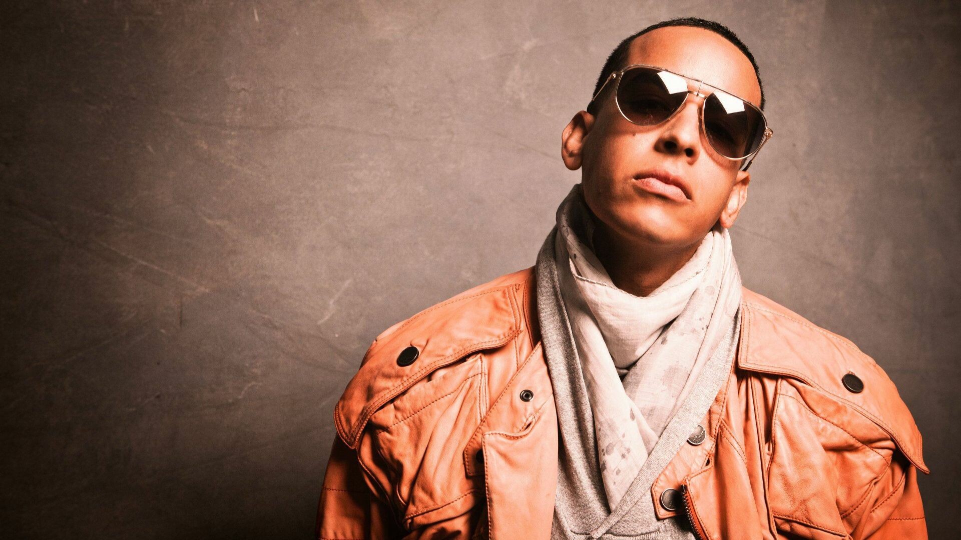 Daddy Yankee, Reggaeton artist, Latin music, Urban beats, 1920x1080 Full HD Desktop