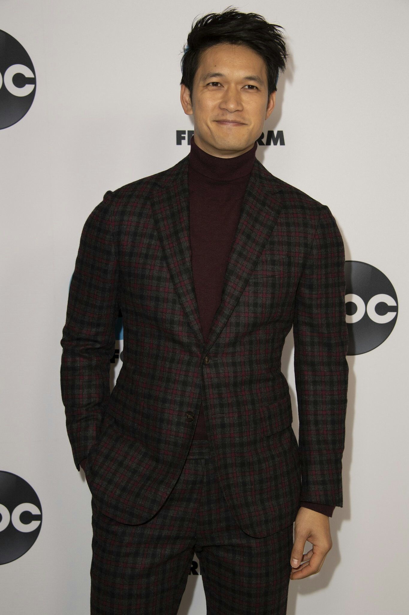 Harry Shum Jr. movies, 2019 winter press tour, Red carpet, Shadowhunters, 1370x2050 HD Phone