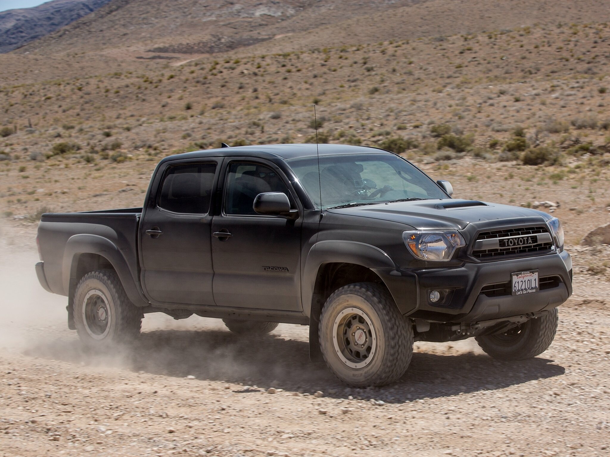 2015 Toyota Tacoma, TRD Pro, Exciting pickup, Powerful performance, 2050x1540 HD Desktop