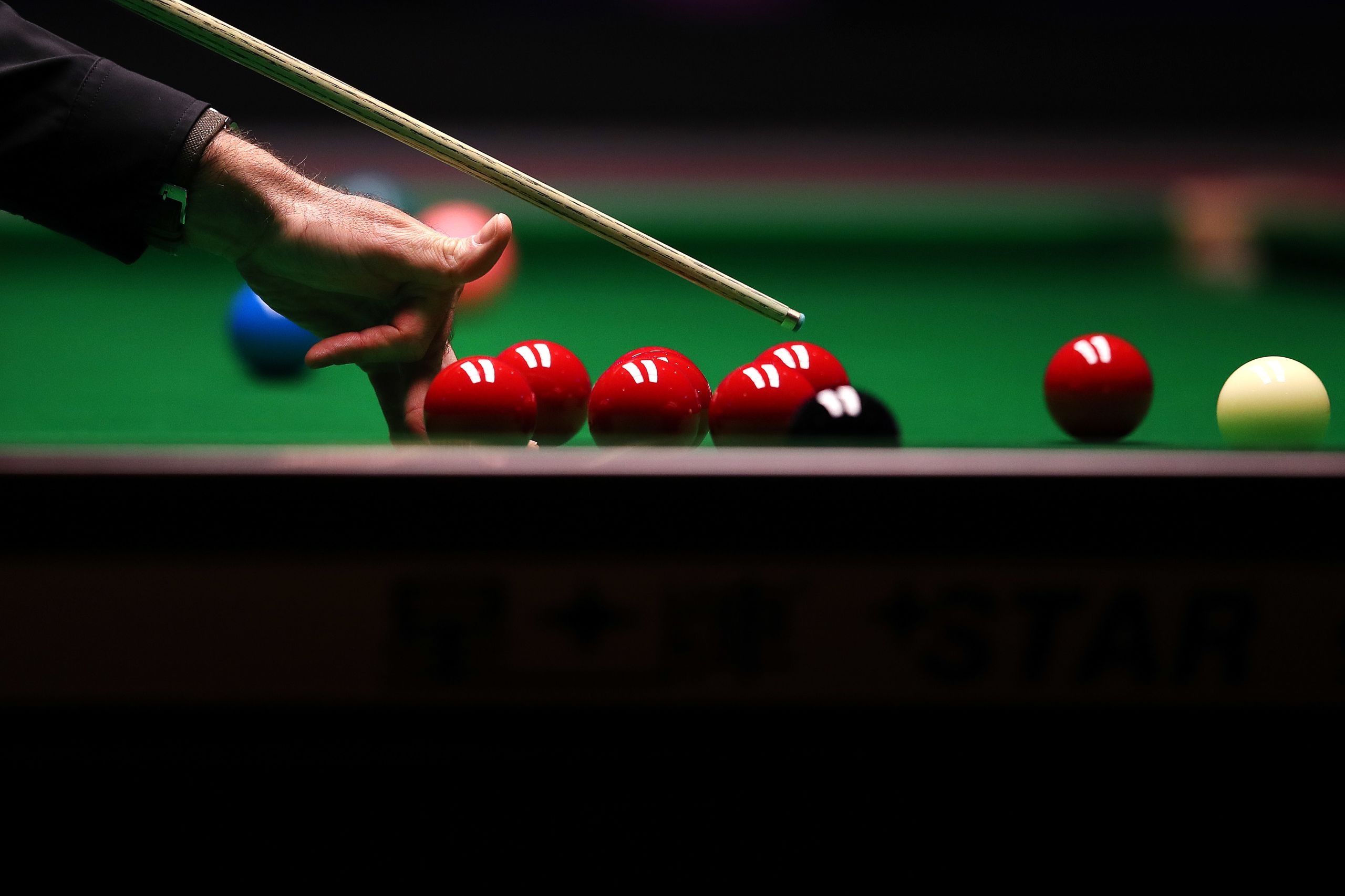 Ronnie O'Sullivan's genius, Sixth world championship victory, Baize legend, Snooker excellence, 2560x1710 HD Desktop