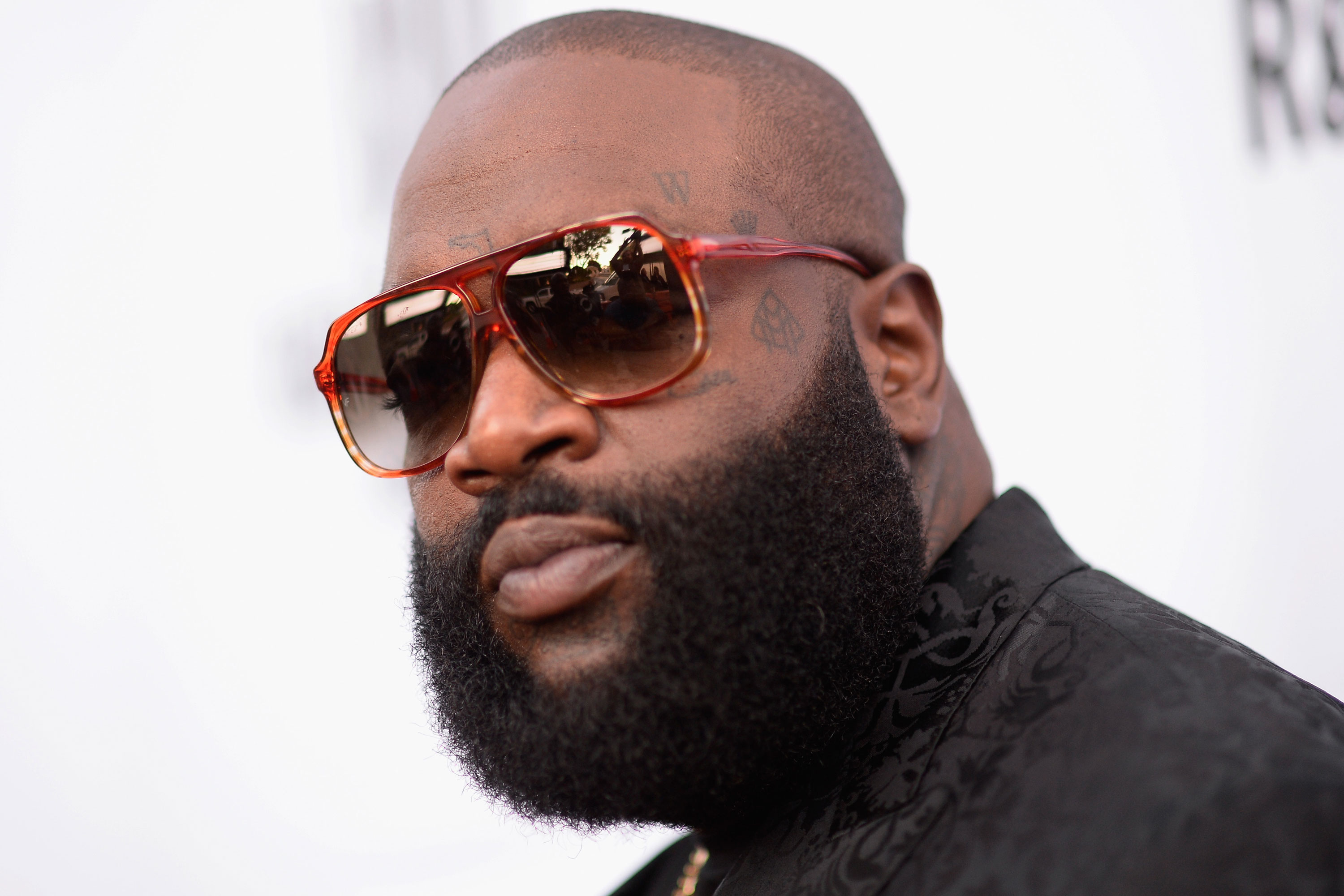 Rick Ross's emergency, Home incident, Emergency crews called, Ensuring safety, 3000x2010 HD Desktop