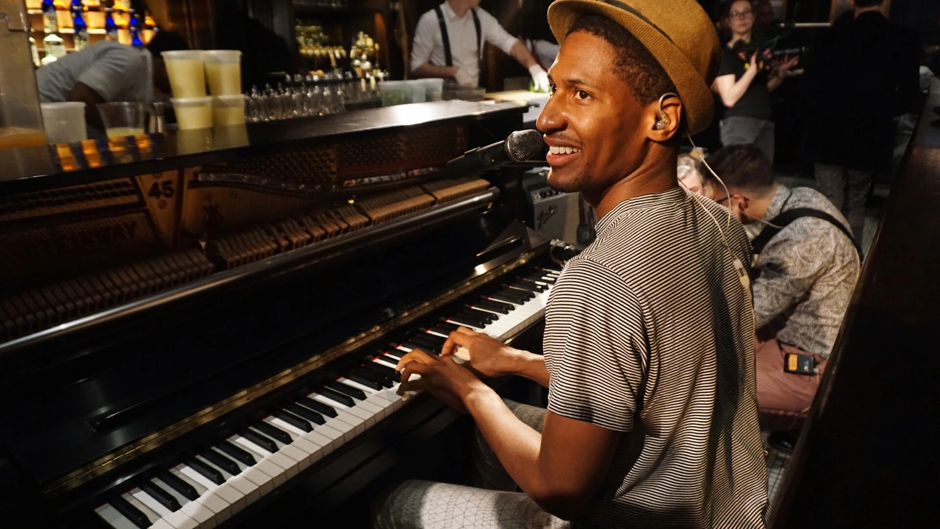 Jon Batiste, Rogue, New York residency, 1920x1080 Full HD Desktop