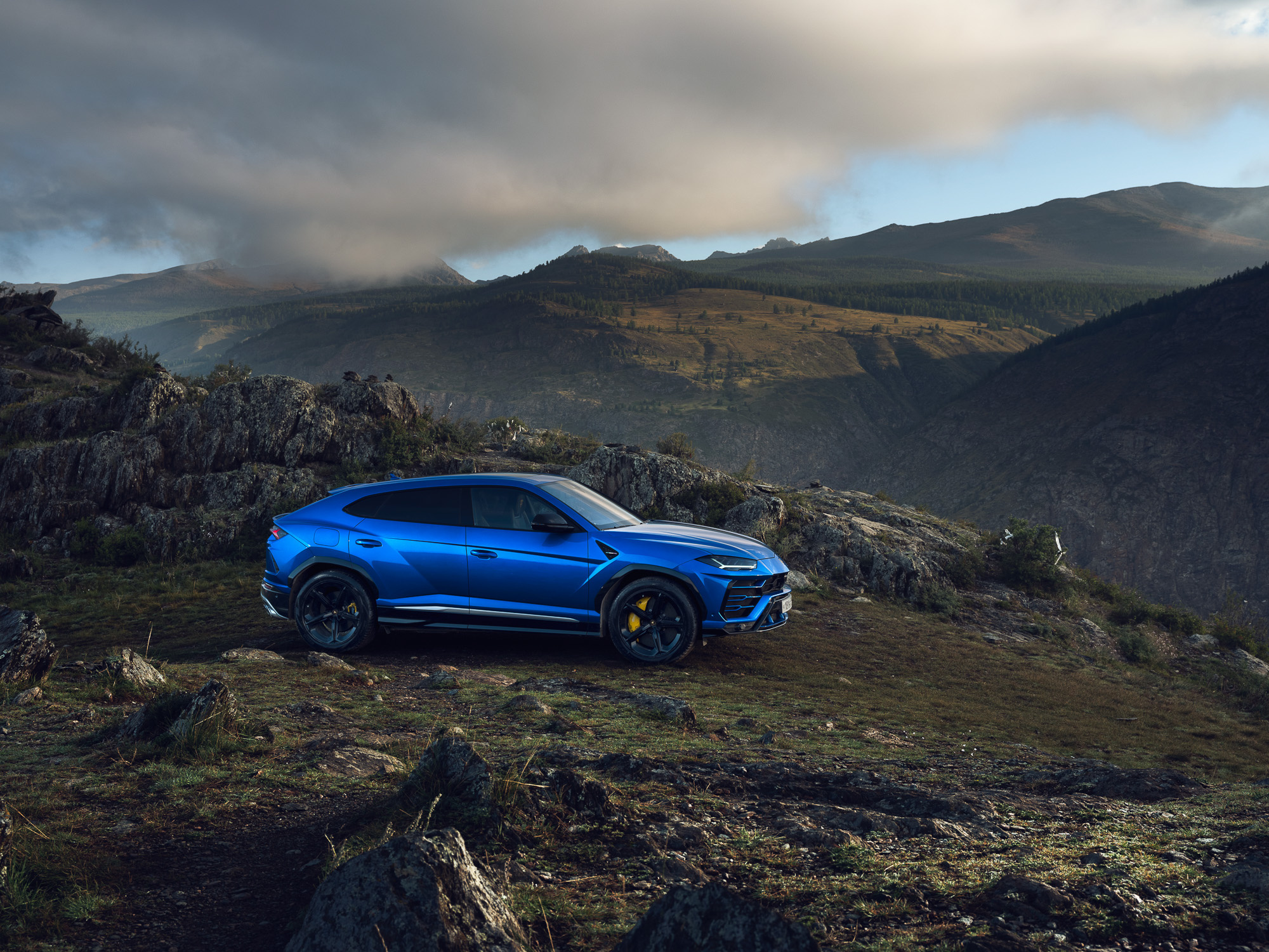 Lamborghini Urus, Auto, Blue wallpapers, Urus blue, 2000x1500 HD Desktop