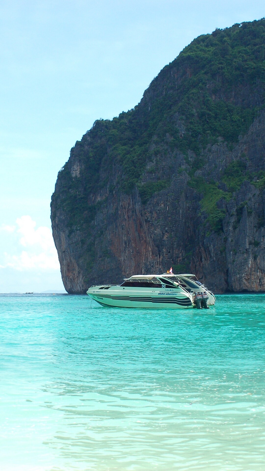 Phi Phi, Thailand, Tropics sea, Boats, 1080x1920 Full HD Phone