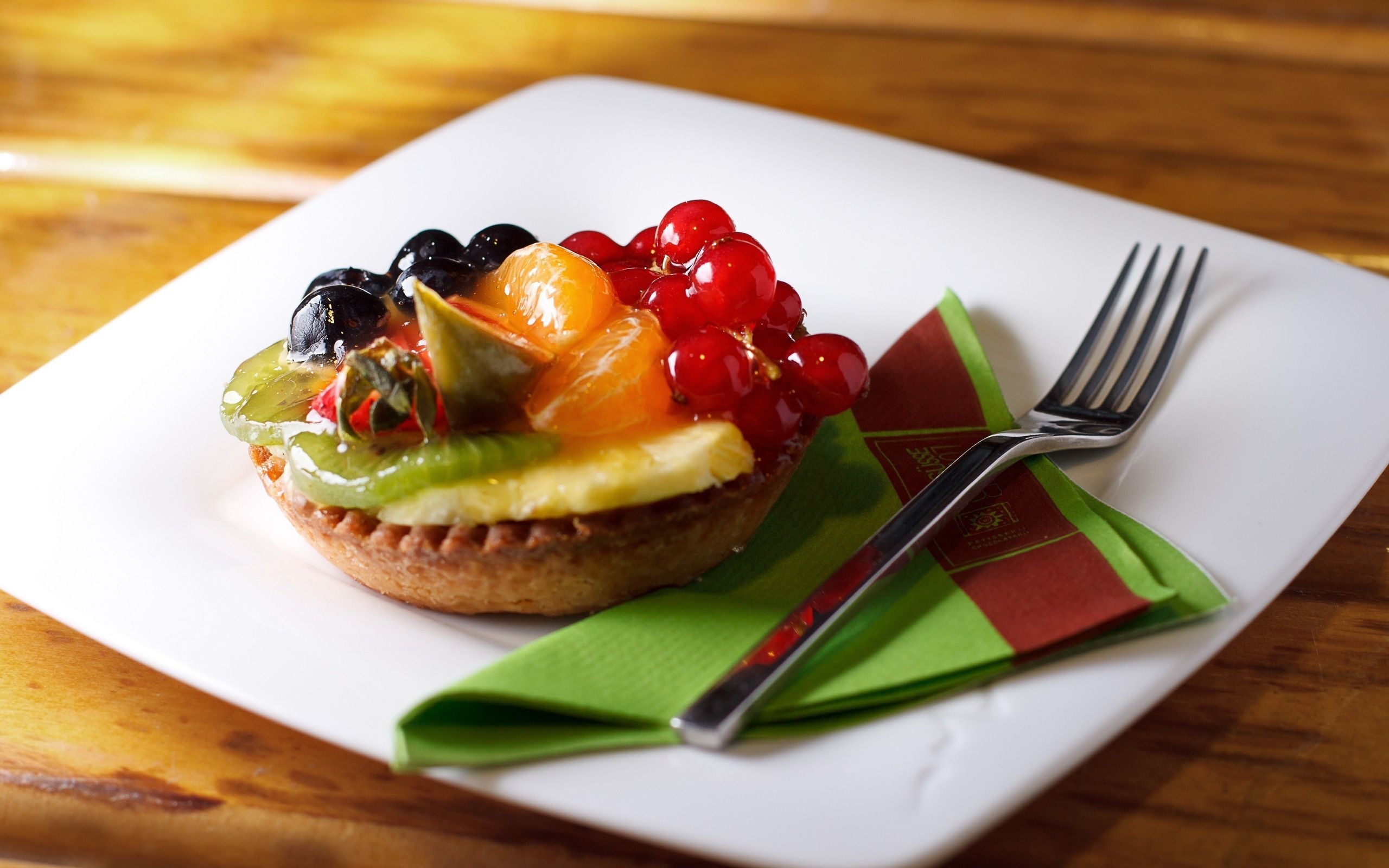 Fruit tart, HD wallpaper, Colorful and fresh, A tease for the taste buds, 2560x1600 HD Desktop