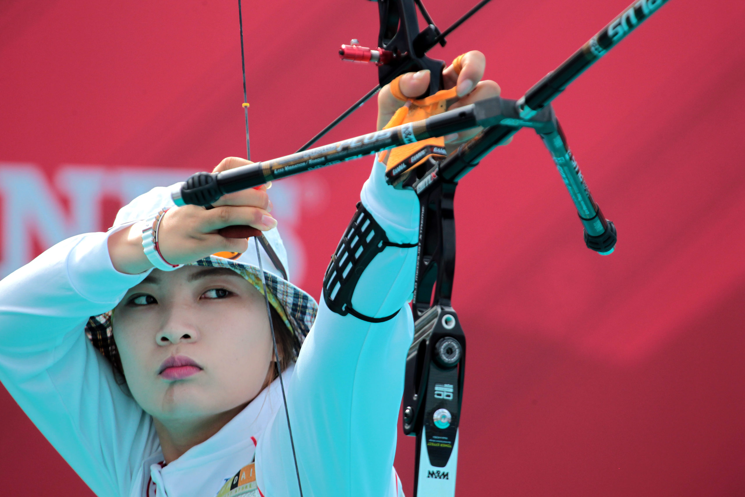 Archery photography tutorial, Bow international, Capturing archery moments, Artistic shots, 2560x1710 HD Desktop