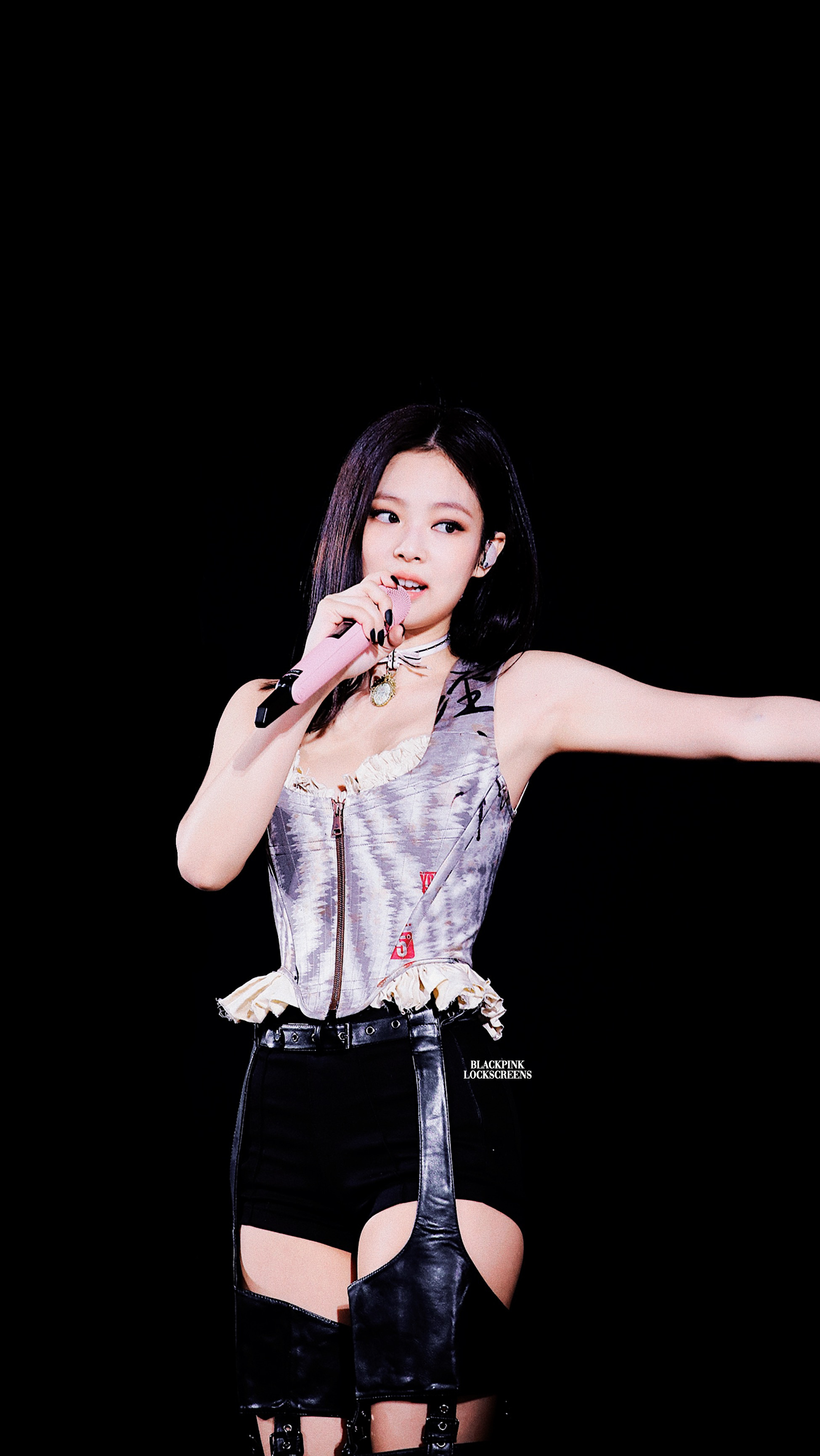 Jennie Kim, pink microphone, BLACKPINK LOCKSCREENS text, HD Phone wallpaper