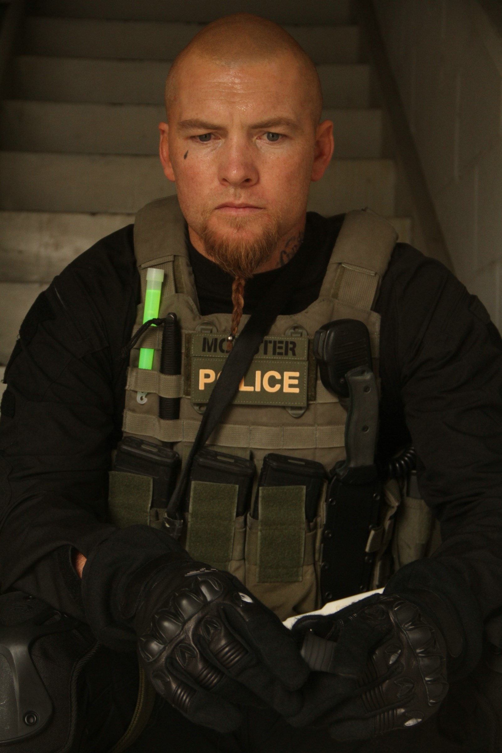 Sam Worthington, Sam Worthington sabotage, Sam Worthington, Sabotage, 1600x2410 HD Phone