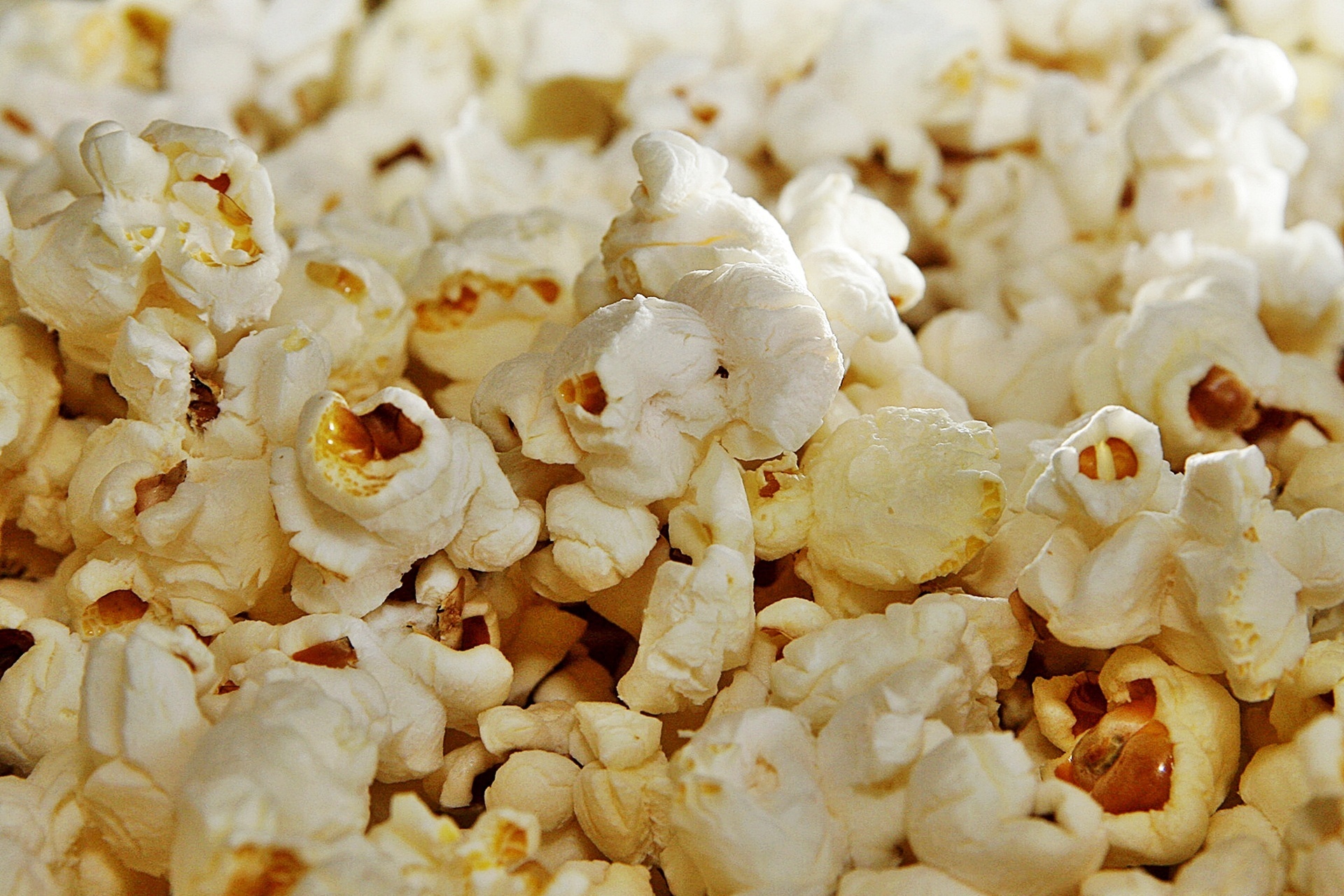 Popcorn indulgence, HD wallpaper, Tempting treat, Movie night delight, 1920x1280 HD Desktop