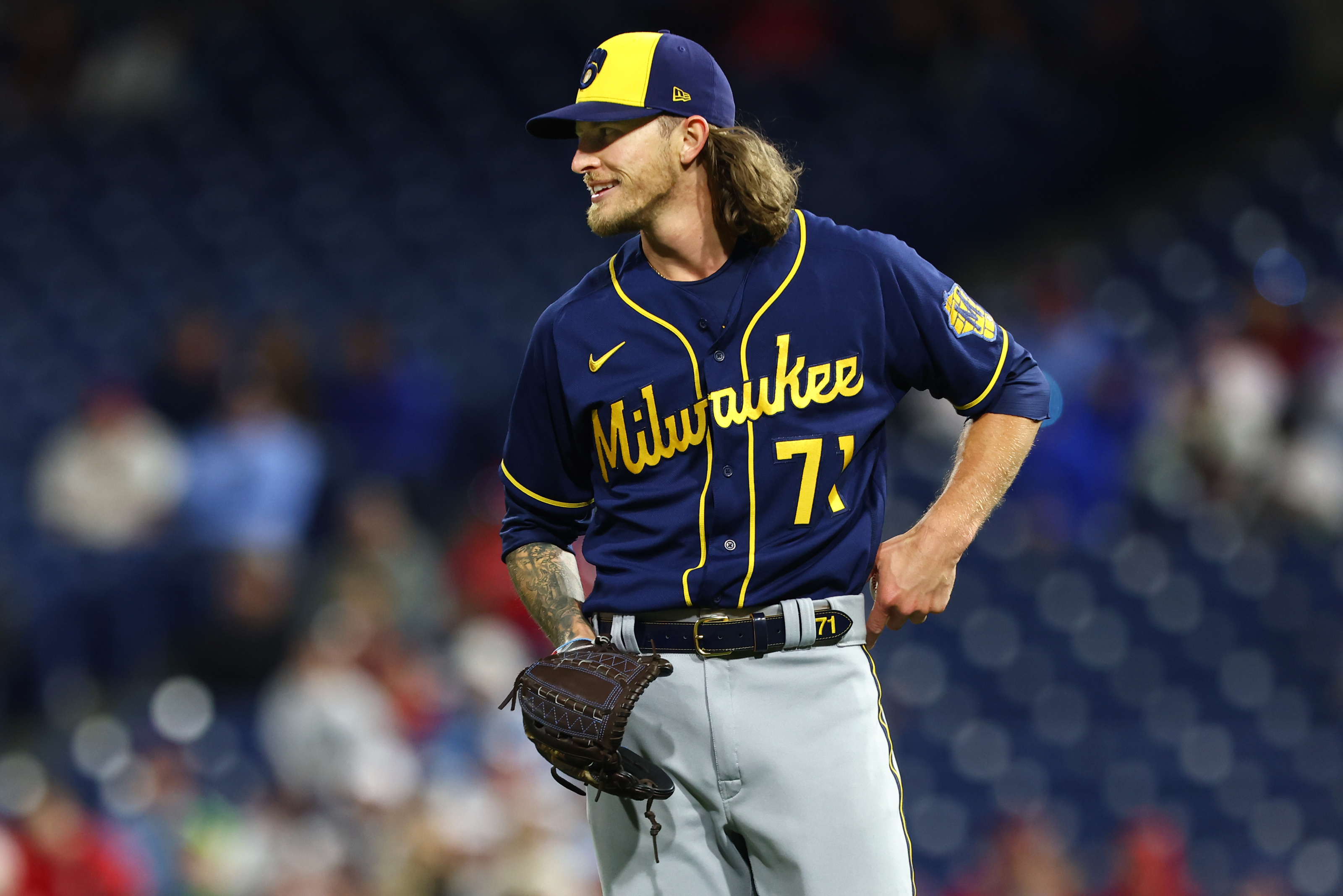 Milwaukee Brewers, Sports dominant closer, Josh Hader, Baseball success, 3200x2140 HD Desktop