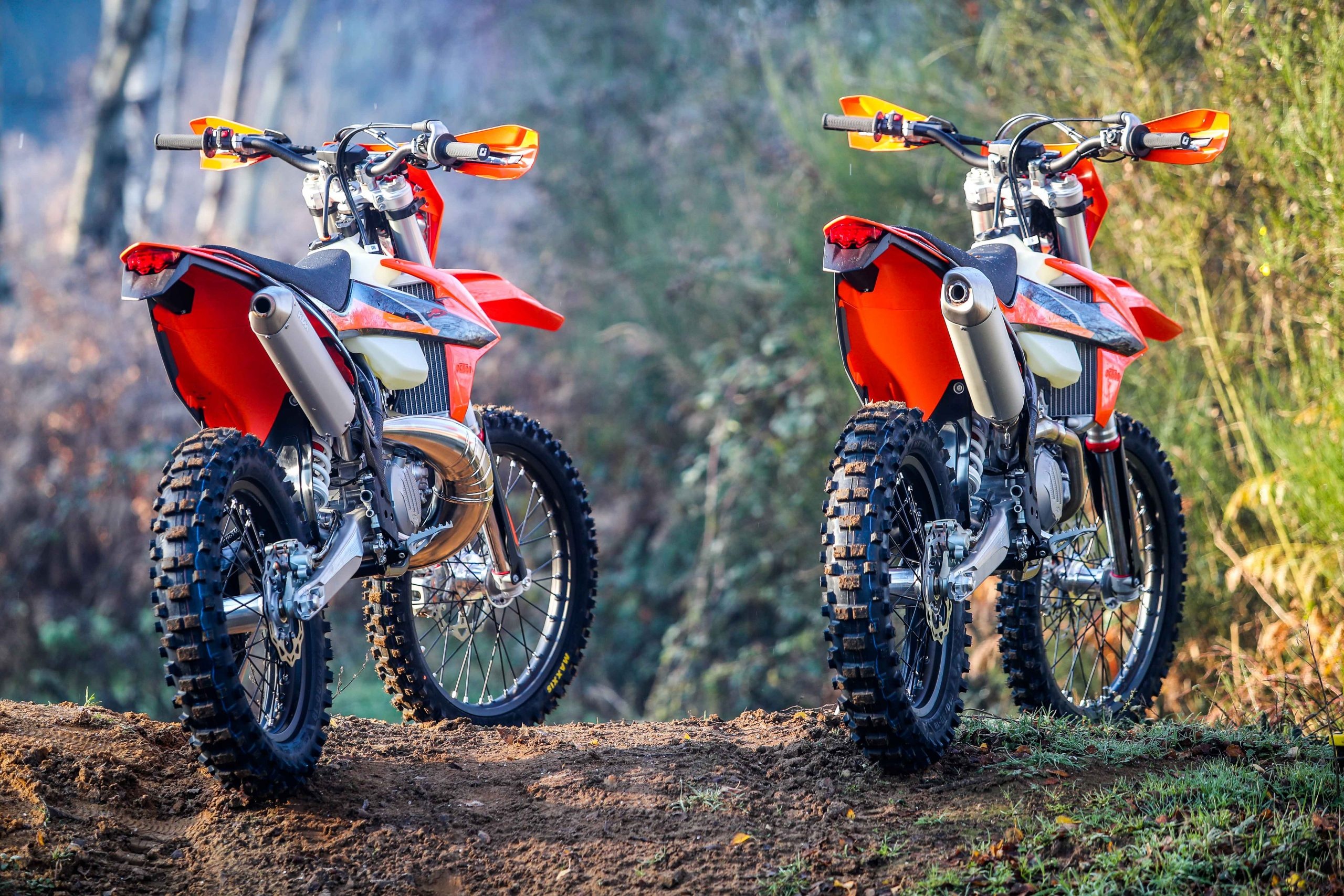 KTM 250 EXC, 2021 model test, Rust sports review, Off-road performance, 2560x1710 HD Desktop