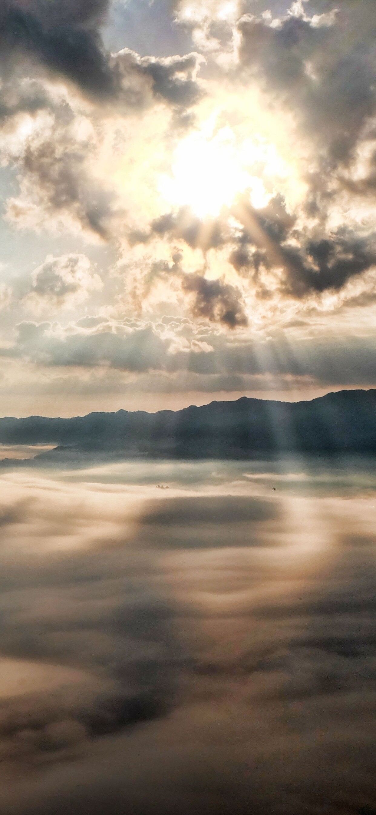 Sun rays, Clouds Wallpaper, 1250x2690 HD Phone