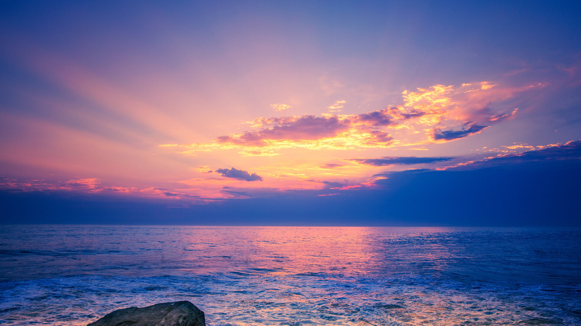 sunset crepuscular rays, pink twilight ocean horizon, foreground ocean boulder, Full HD Desktop wallpaper