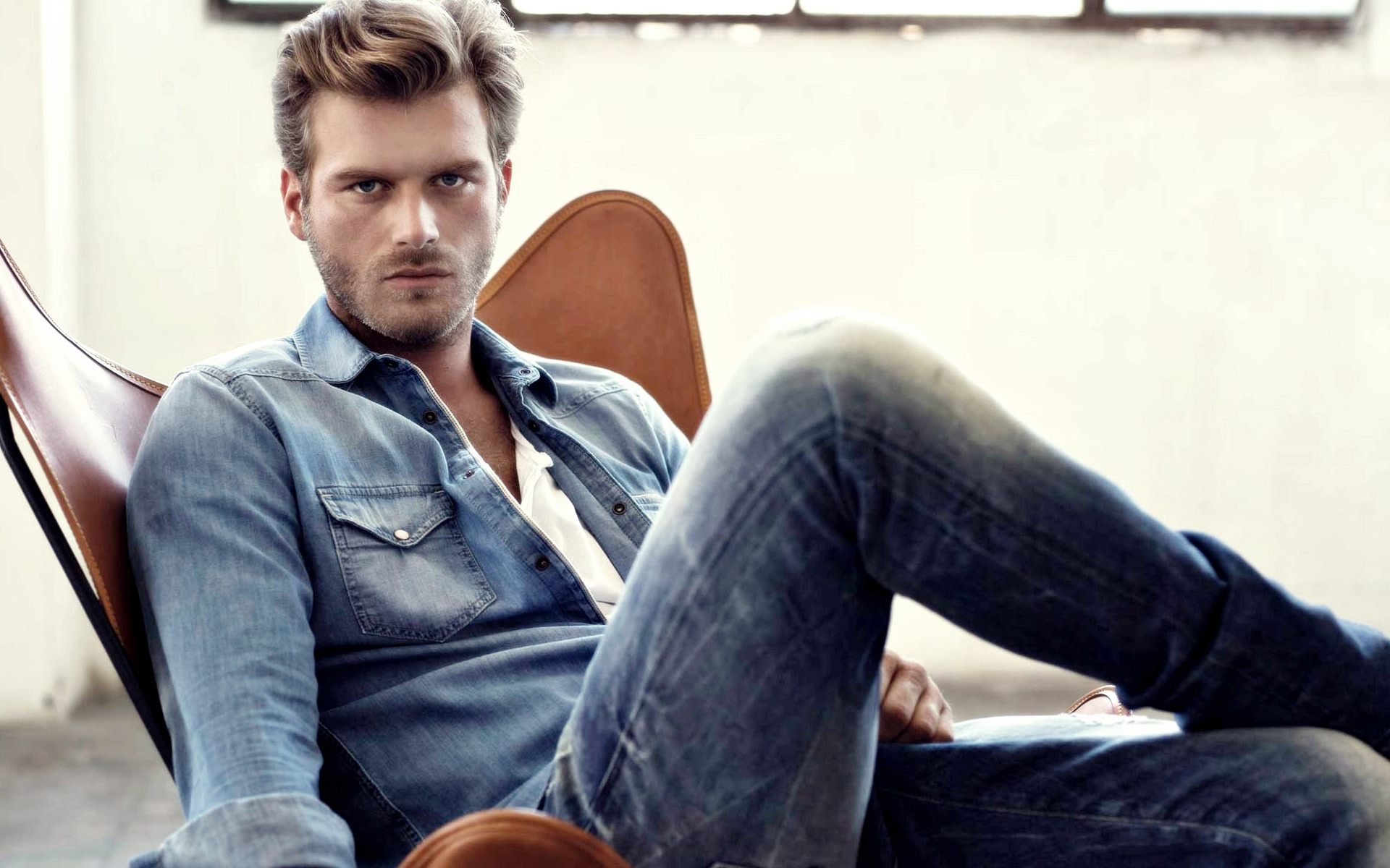 Kivanc Tatlitug, Turkish Actor, Desktop, High Quality, 1920x1200 HD Desktop