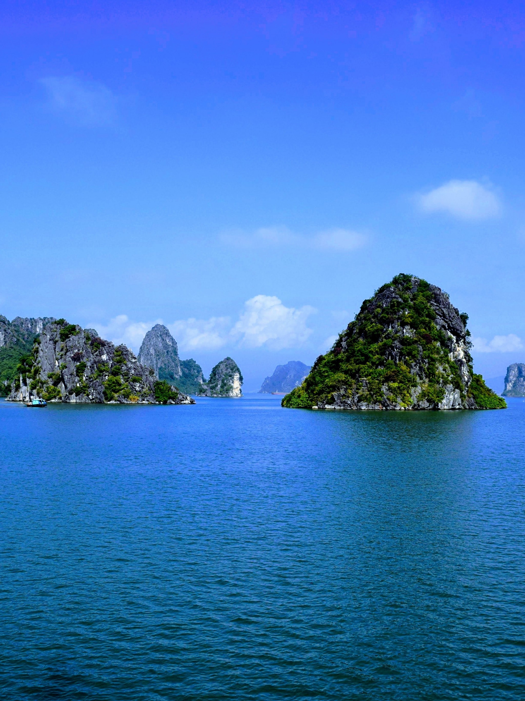 Ha Long Bay, Vietnam, Travel, Wallpaper, 2050x2740 HD Phone