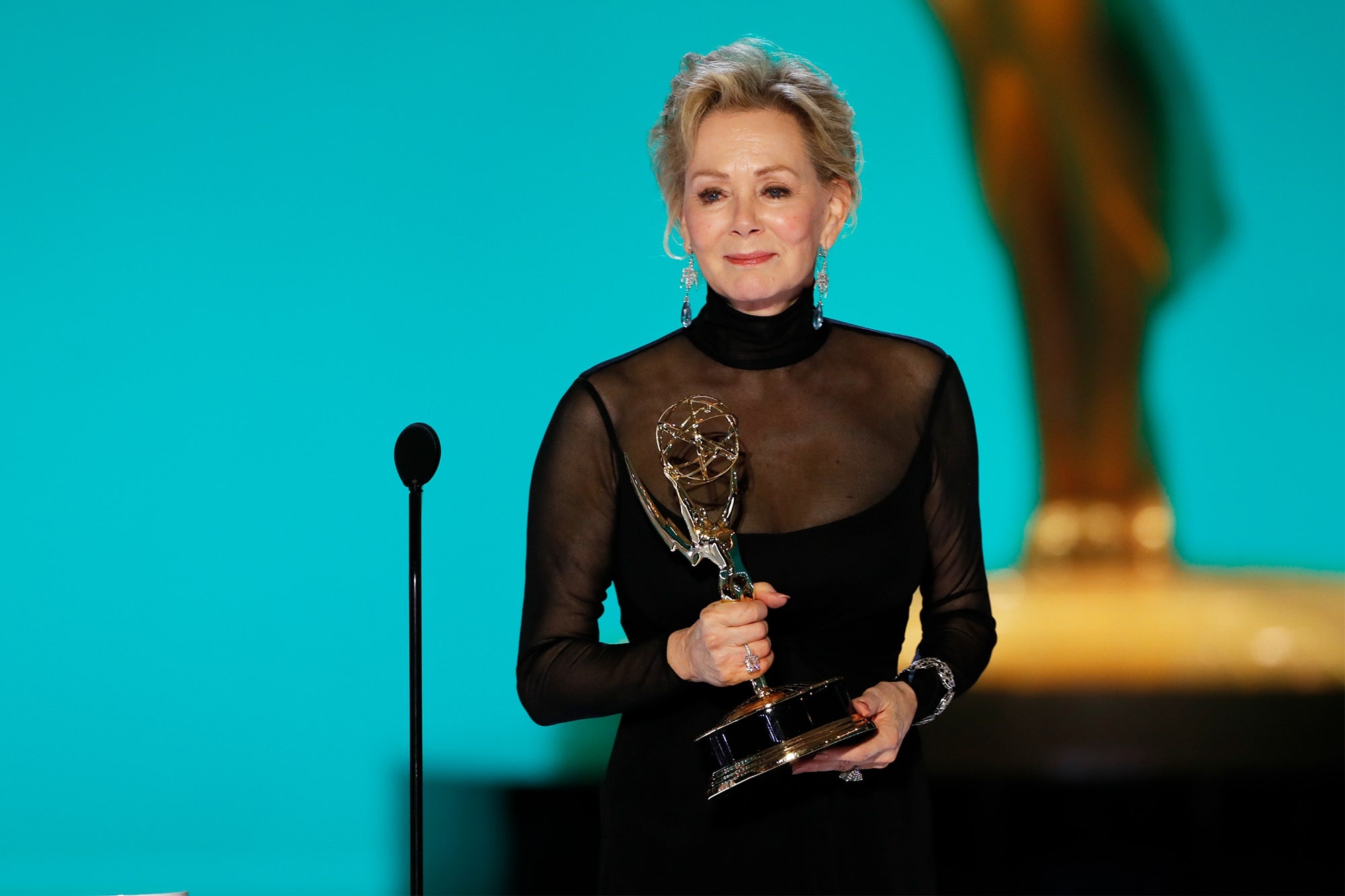 Jean Smart, Emmy-winning performance, Hacks success, Career recognition, 2000x1340 HD Desktop