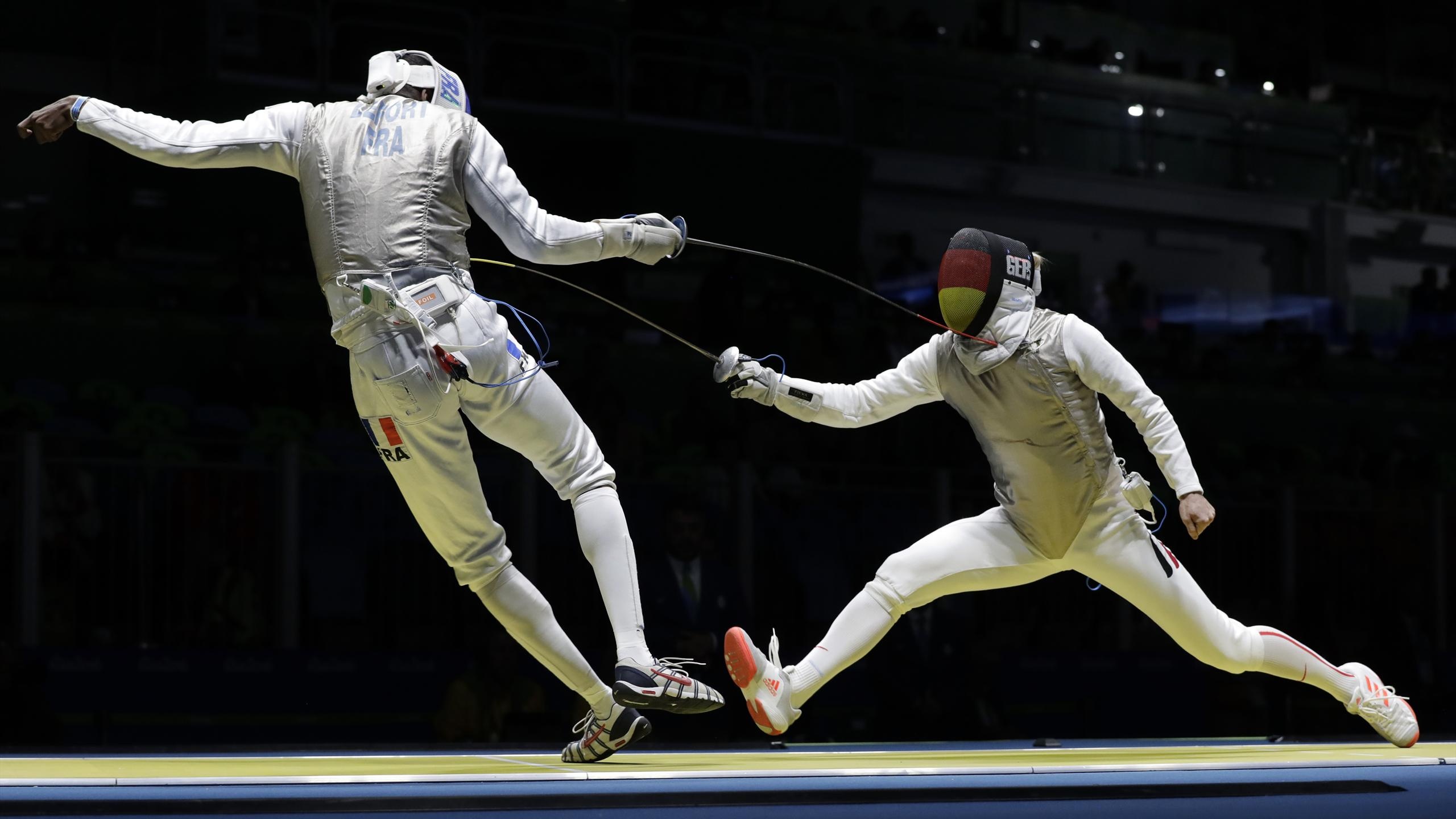 Sword fighting, Mens foil, World cup, Fencing competition, 2560x1440 HD Desktop