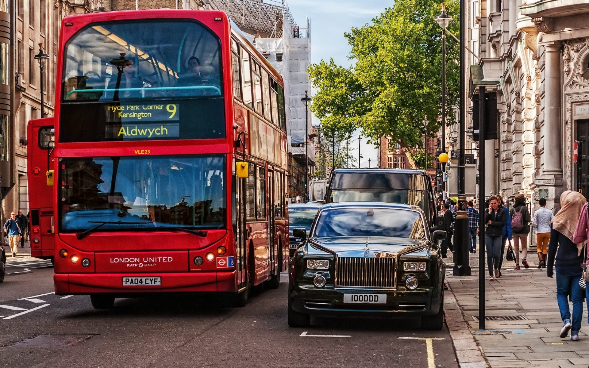 London City, Public Transports Wallpaper, 1920x1200 HD Desktop