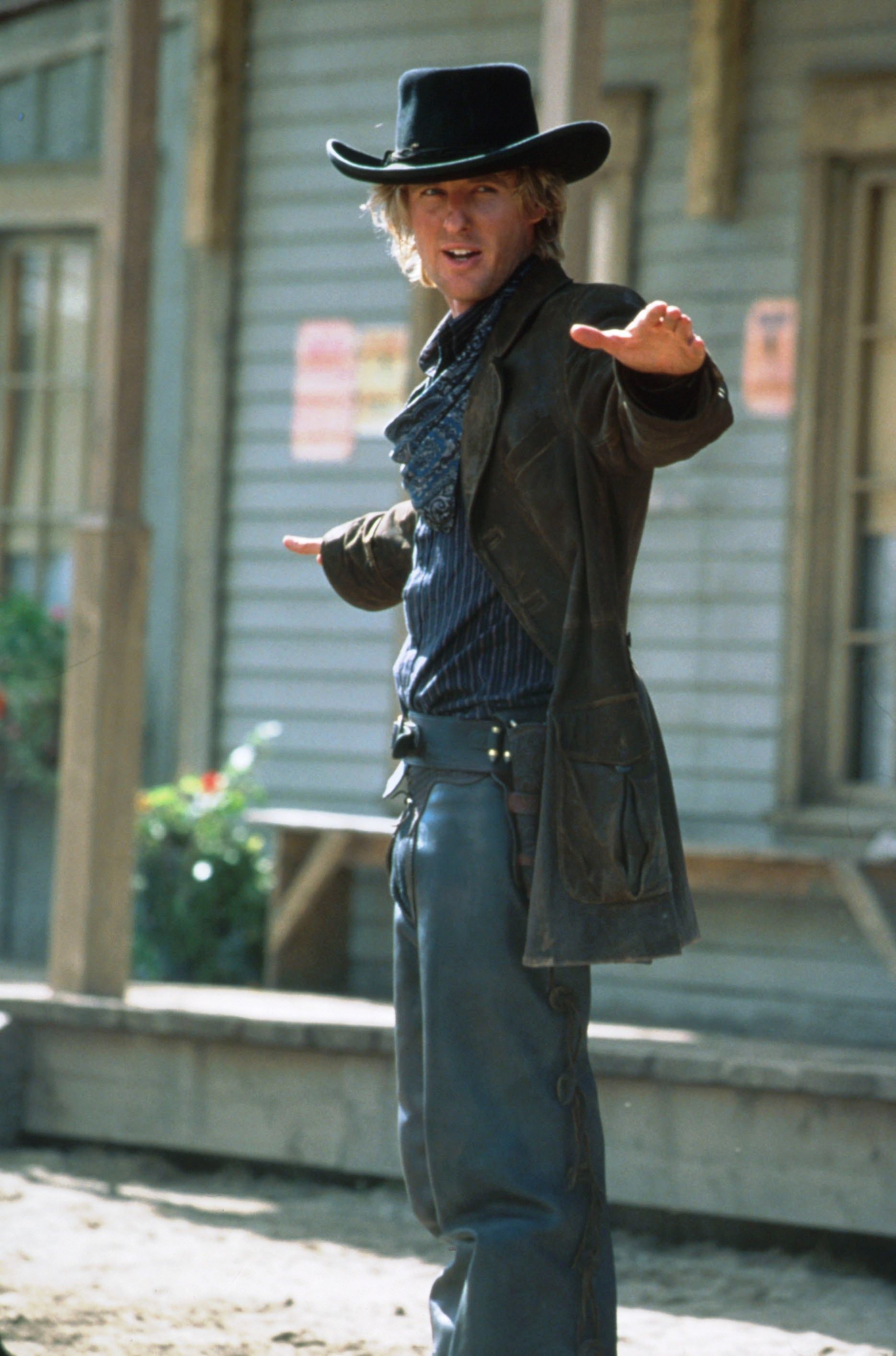 Shanghai Noon, Martial arts adventure, Wild west showdown, Jackie Chan charm, 1870x2830 HD Phone